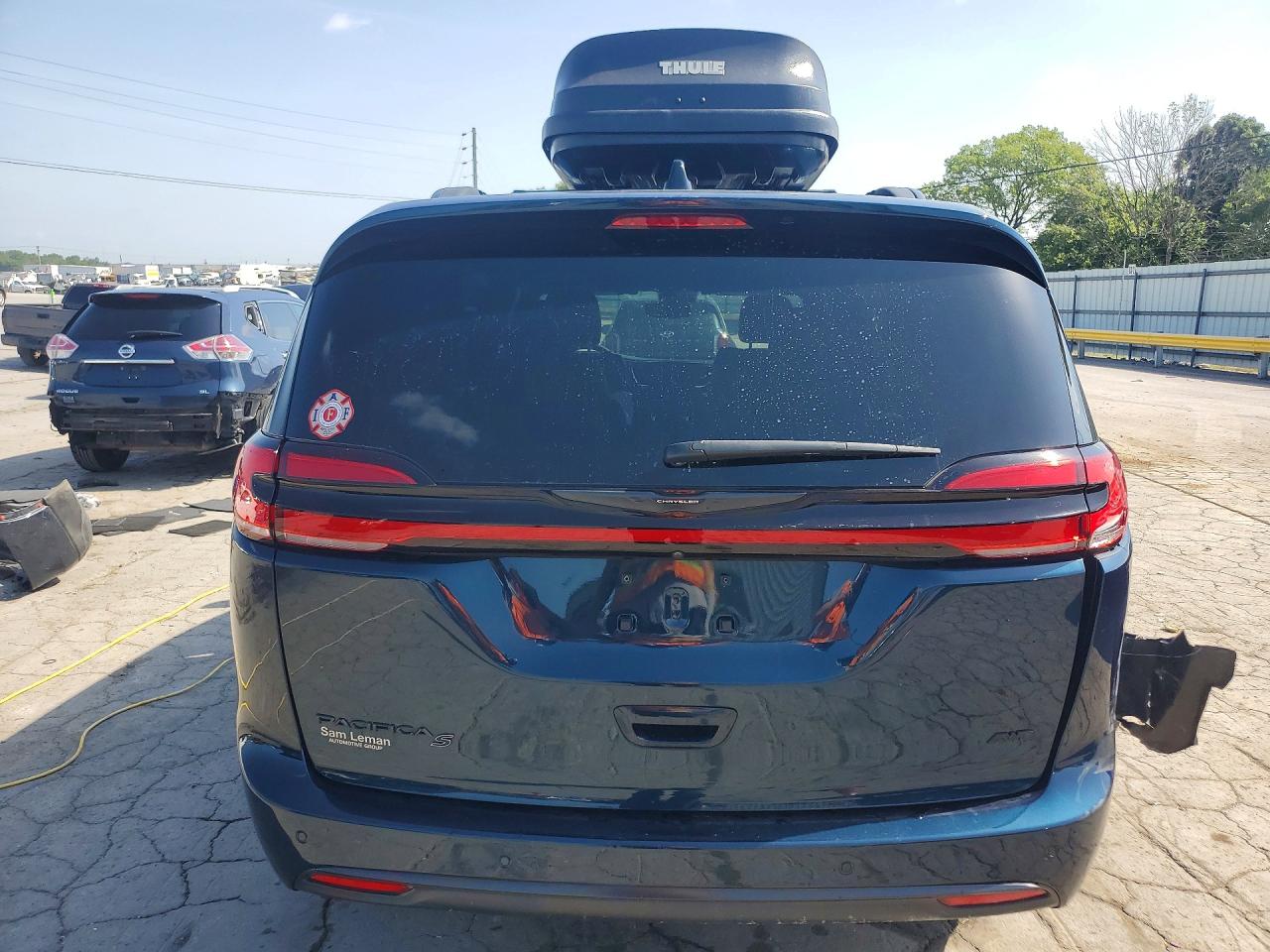 2023 Chrysler Pacifica Touring L Blue vin: 2C4RC3BG4PR573218