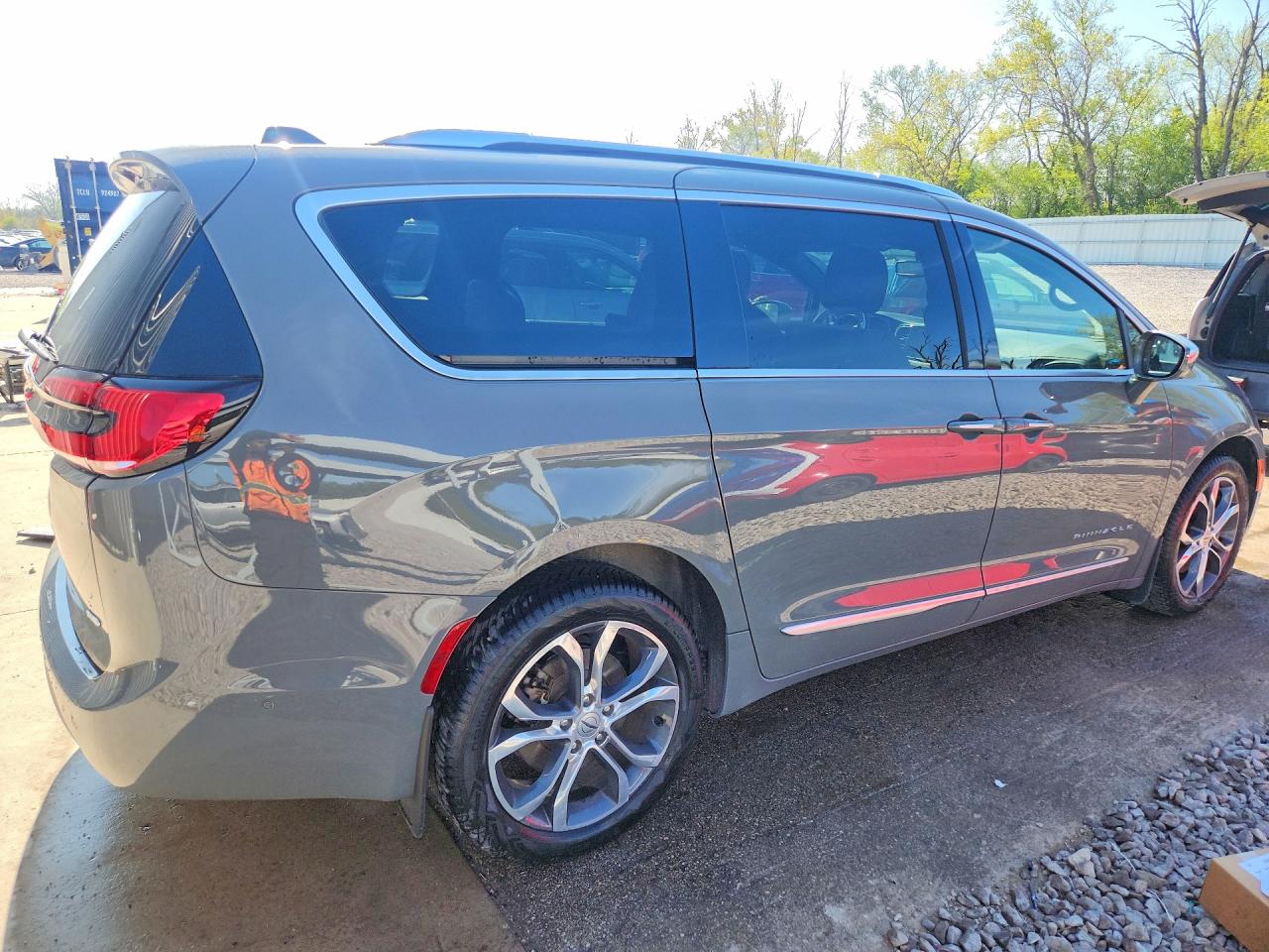 2021 Chrysler Pacifica Pinnacle Gray vin: 2C4RC3PG1MR569275