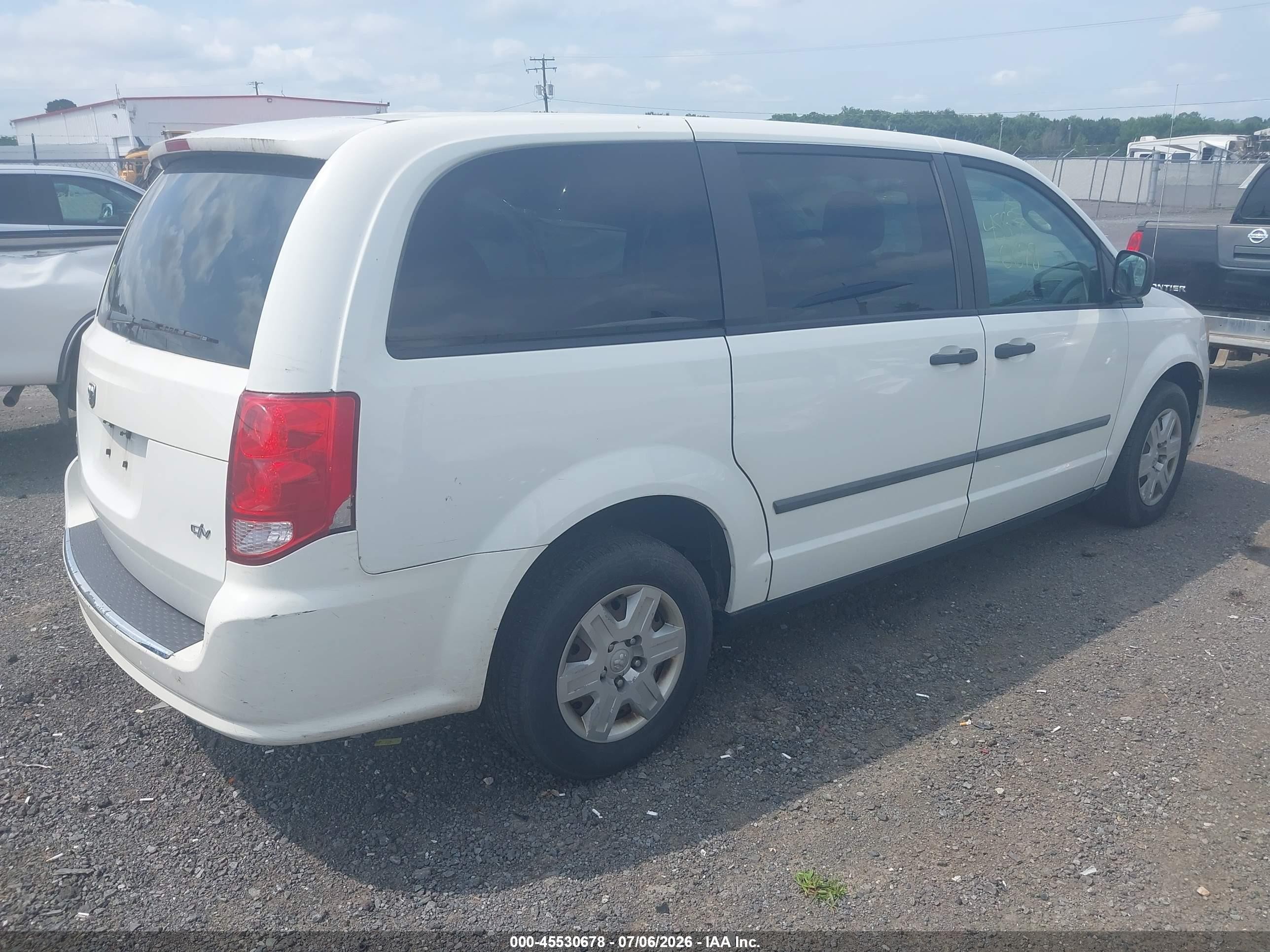 2012 Ram Cargo C/v Белый vin: 2C4RDGAG4CR225435