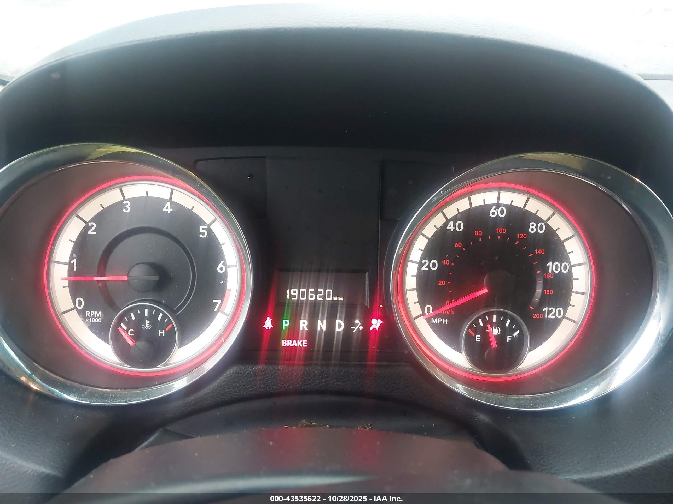 2014 Dodge Grand Caravan Se Белый vin: 2C4RDGBG0ER140464