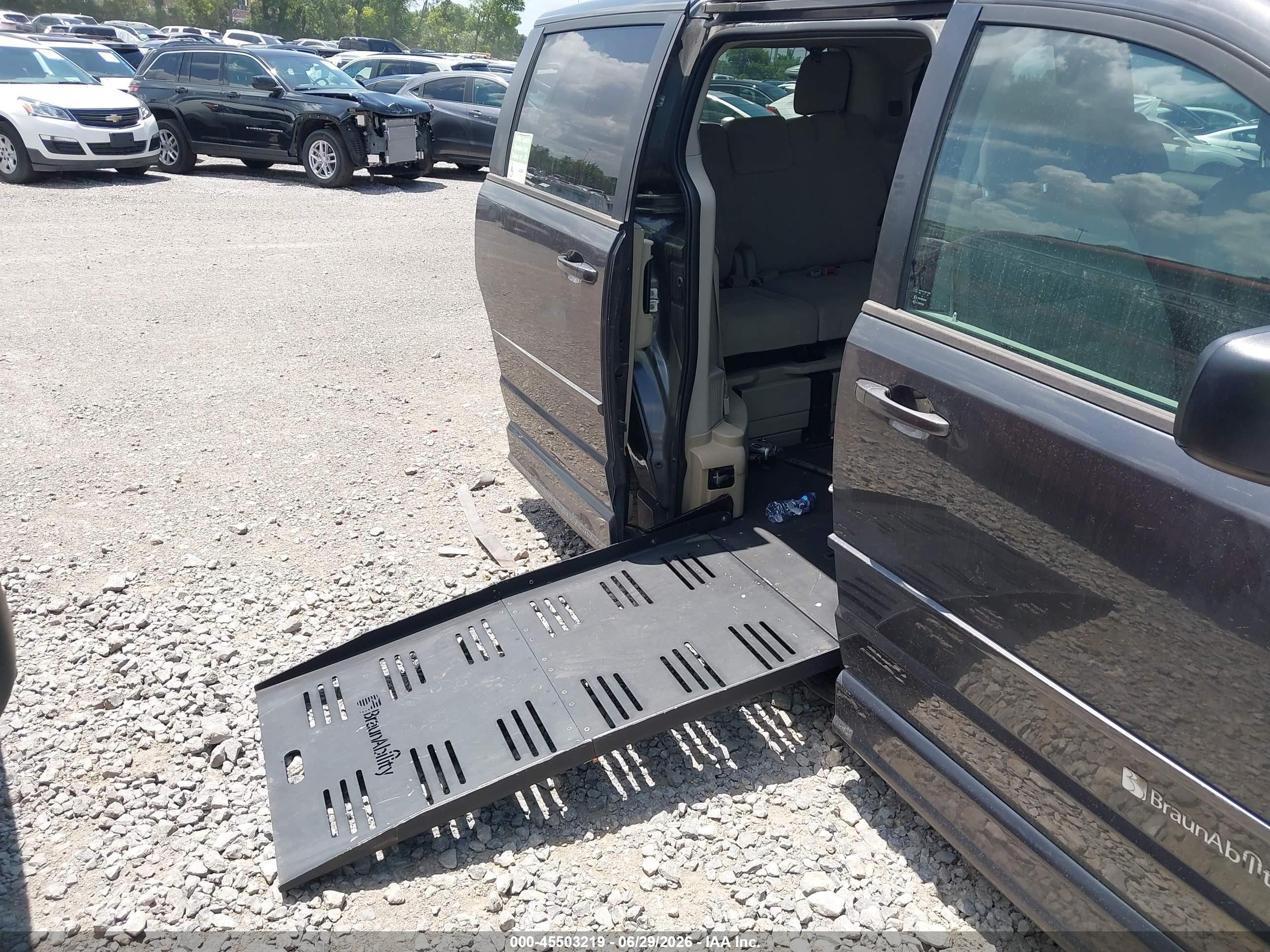 2015 Dodge Grand Caravan Se Gray vin: 2C4RDGBG0FR685968