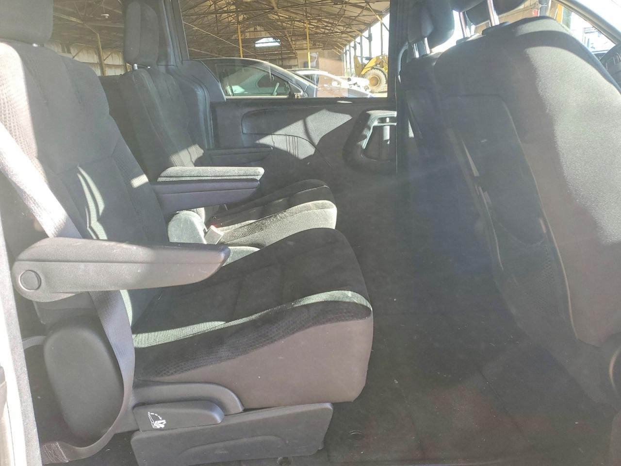 2018 Dodge Grand Caravan Se Серый vin: 2C4RDGBG0JR201130