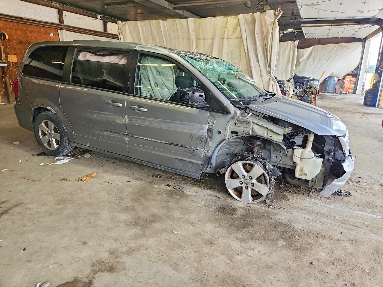 2013 Dodge Grand Caravan Se Серебряный vin: 2C4RDGBG1DR628210