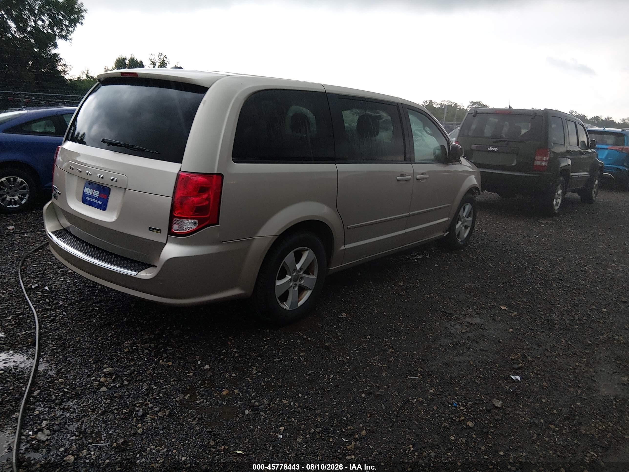 2014 Dodge Grand Caravan Se Золотой vin: 2C4RDGBG2ER241070