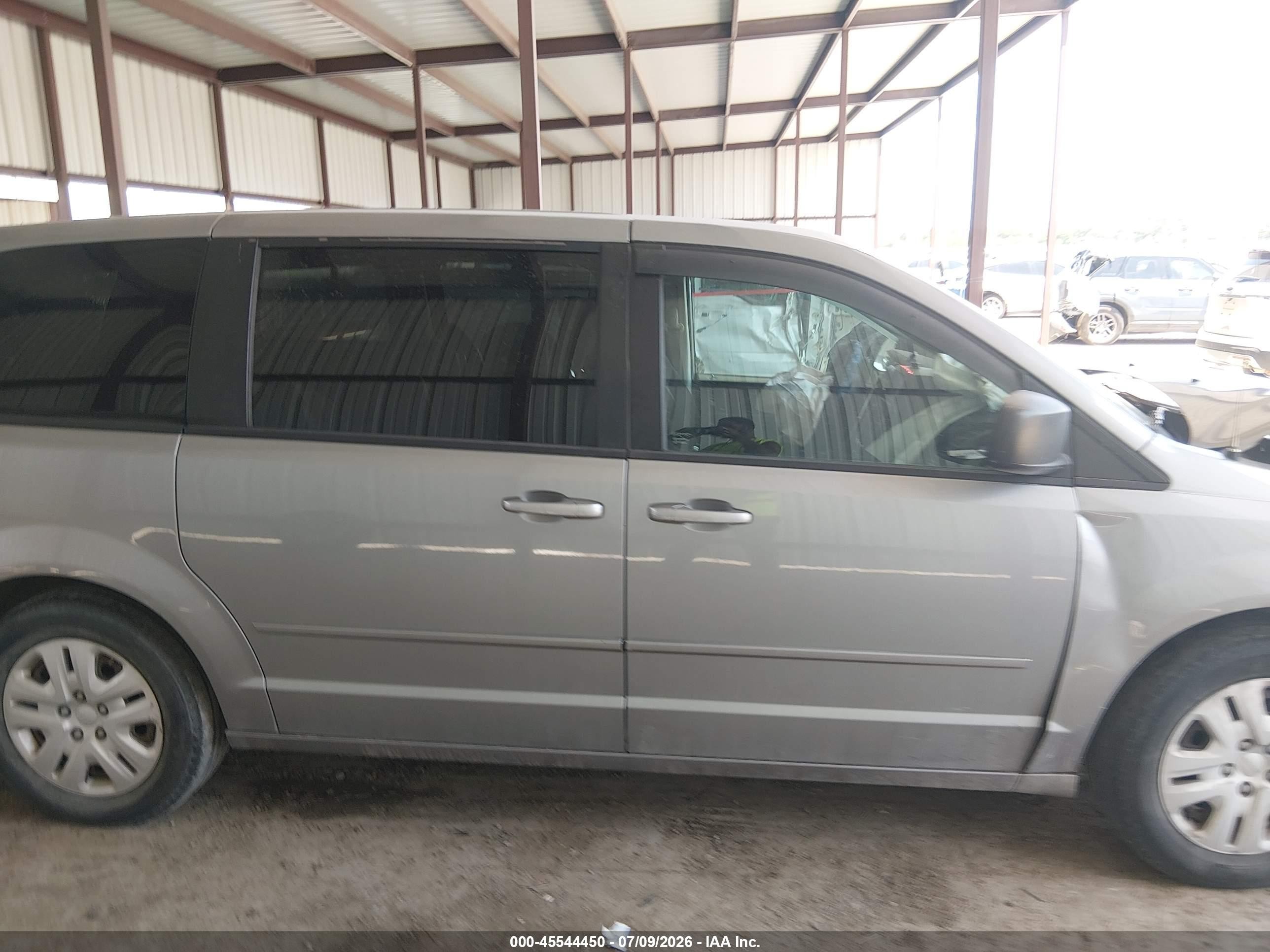 2014 Dodge Grand Caravan Se Silver vin: 2C4RDGBG2ER292052