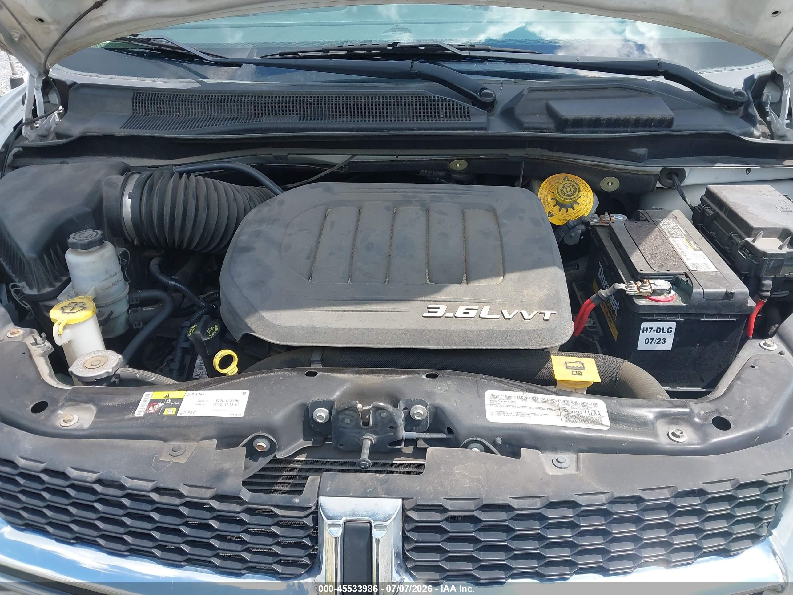 2015 Dodge Grand Caravan American Value Pkg Белый vin: 2C4RDGBG2FR511237