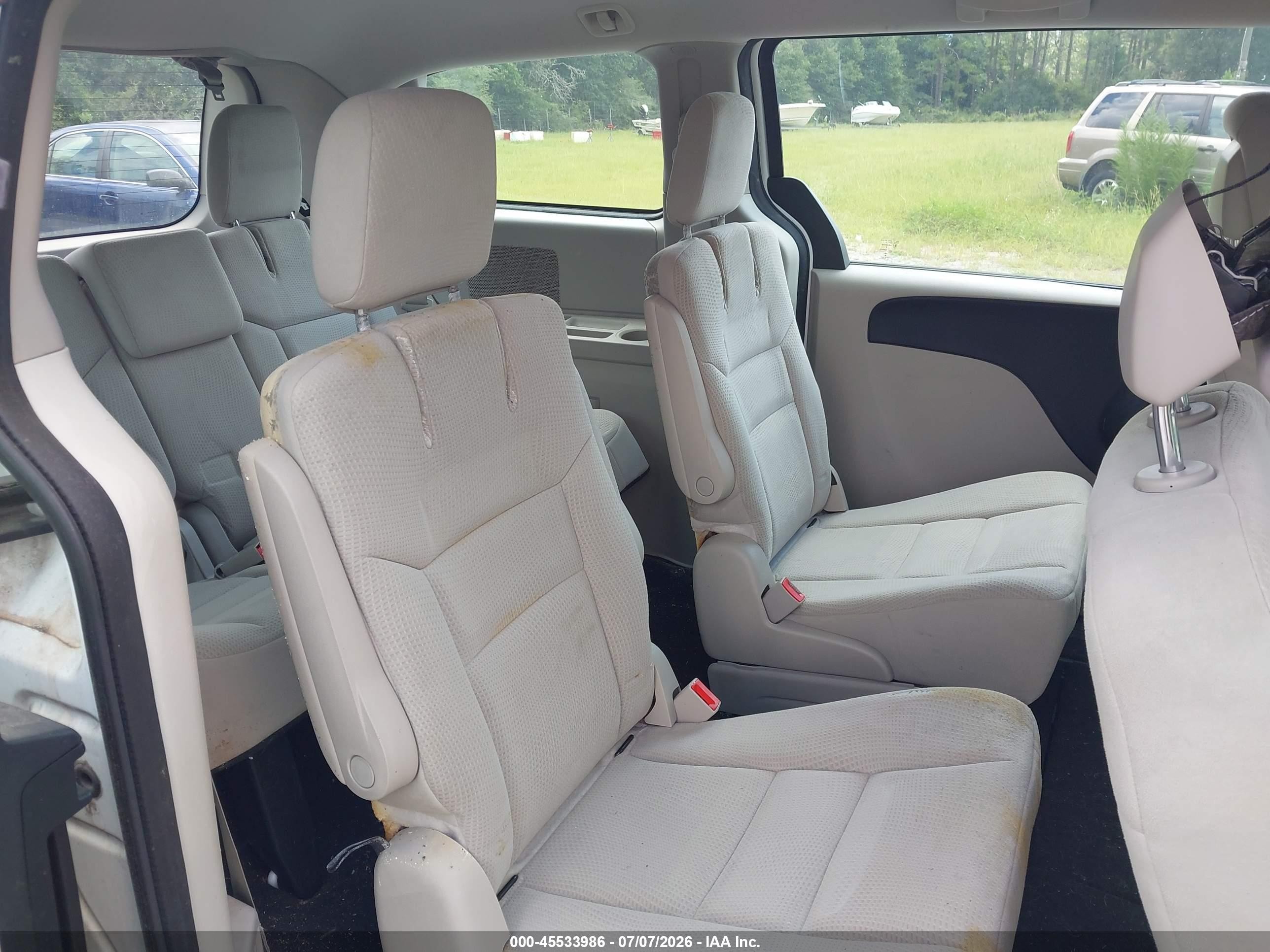 2015 Dodge Grand Caravan American Value Pkg Белый vin: 2C4RDGBG2FR511237