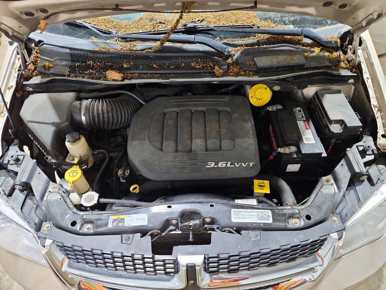 2015 Dodge Grand Caravan Se Золотой vin: 2C4RDGBG3FR581541