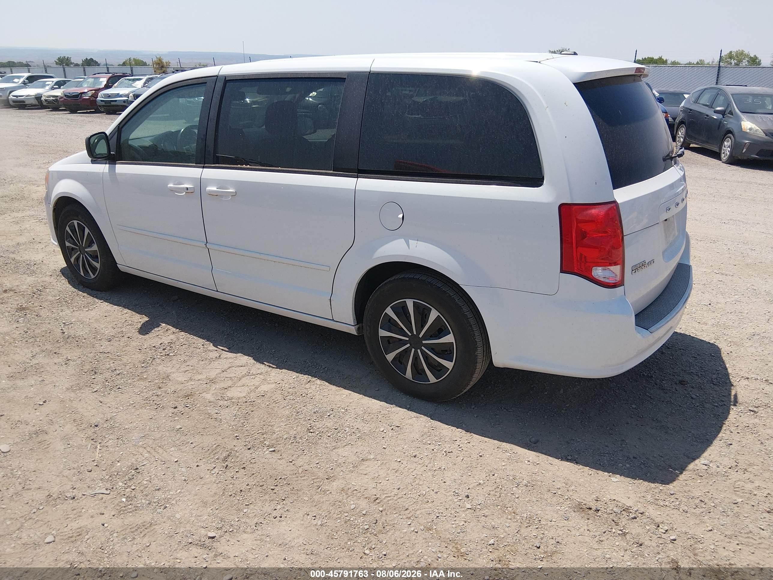 2015 Dodge Grand Caravan Se White vin: 2C4RDGBG4FR709480