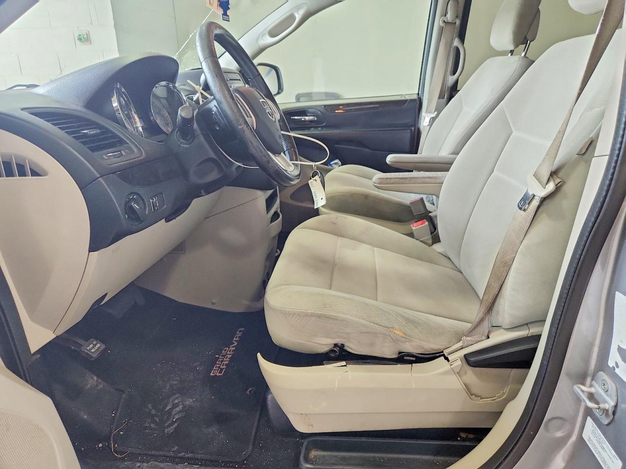 2013 Dodge Grand Caravan Se Серебряный vin: 2C4RDGBG5DR758457