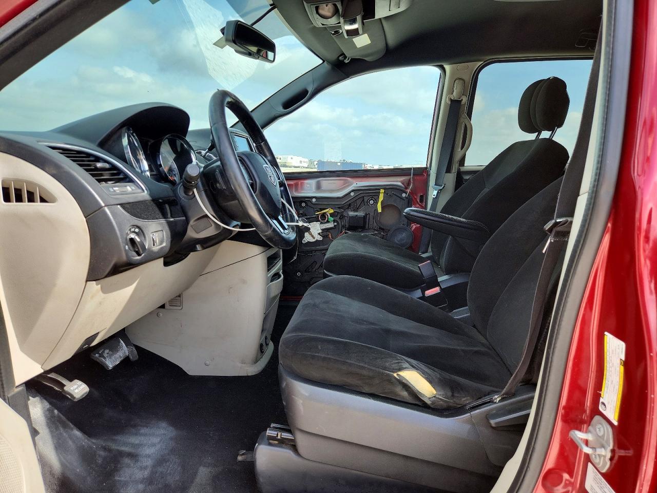 2015 Dodge Grand Caravan Se Red vin: 2C4RDGBG5FR636474