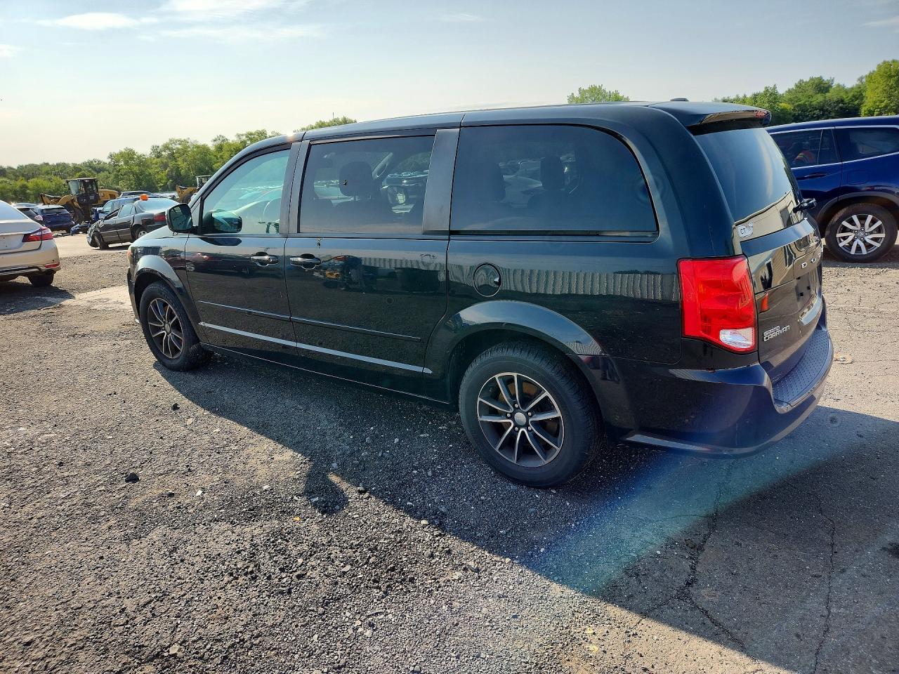 2015 Dodge Grand Caravan Se Черный vin: 2C4RDGBG5FR684833
