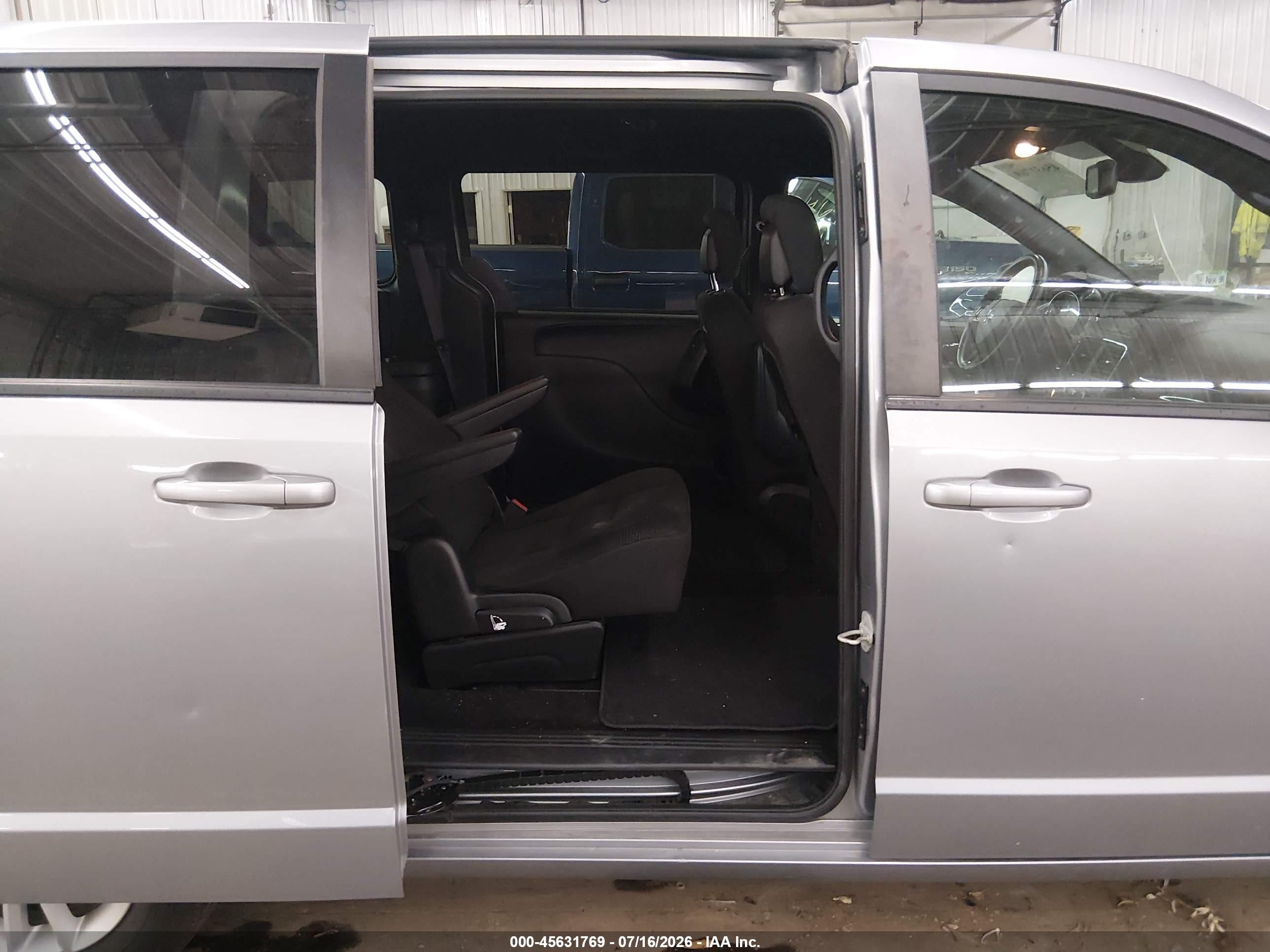2020 Dodge Grand Caravan Se Plus Silver vin: 2C4RDGBG5LR232103