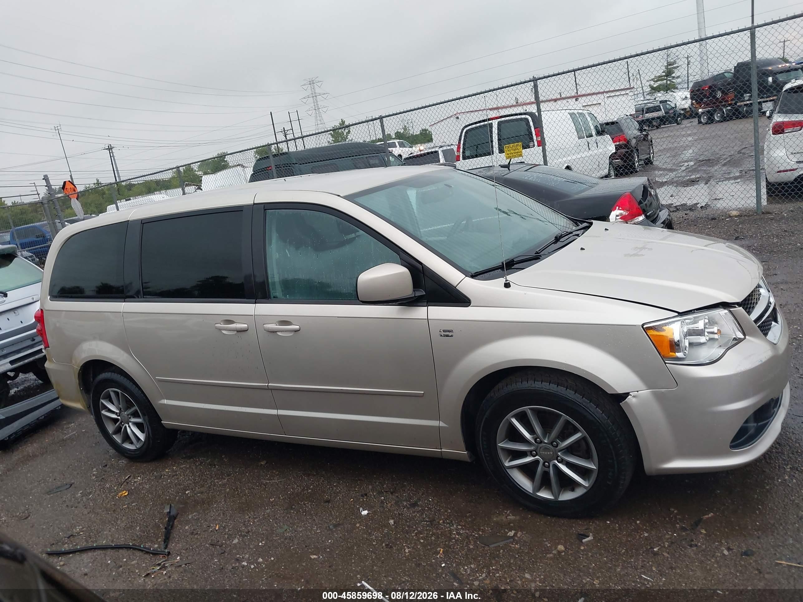 2014 Dodge Grand Caravan Se 30th Anniversary Tan vin: 2C4RDGBG6ER362202