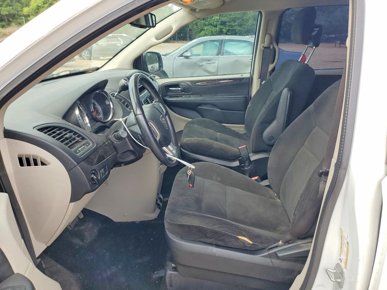 2015 Dodge Grand Caravan Se White vin: 2C4RDGBG6FR683058