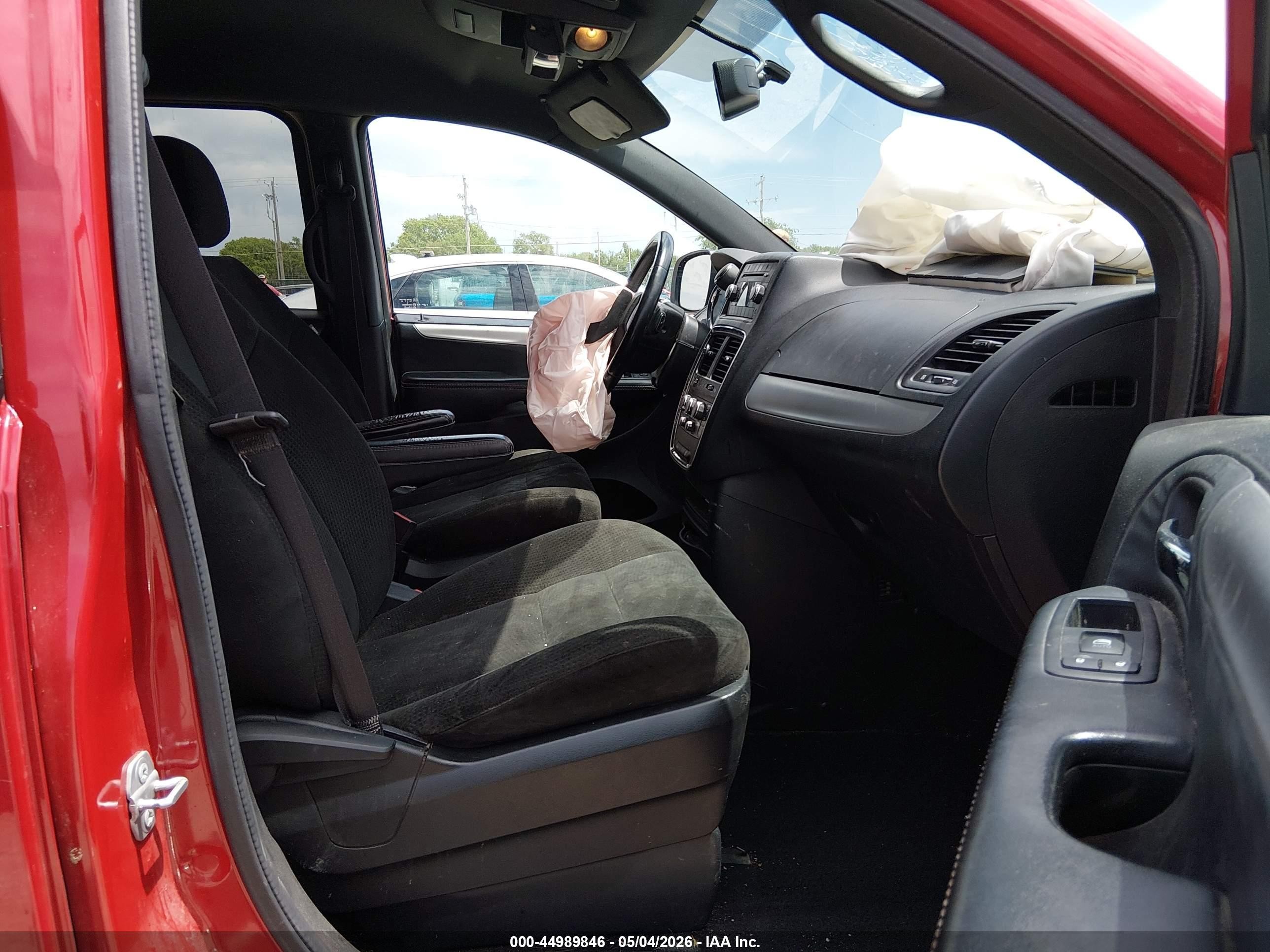 2015 Dodge Grand Caravan Se Red vin: 2C4RDGBG7FR580859