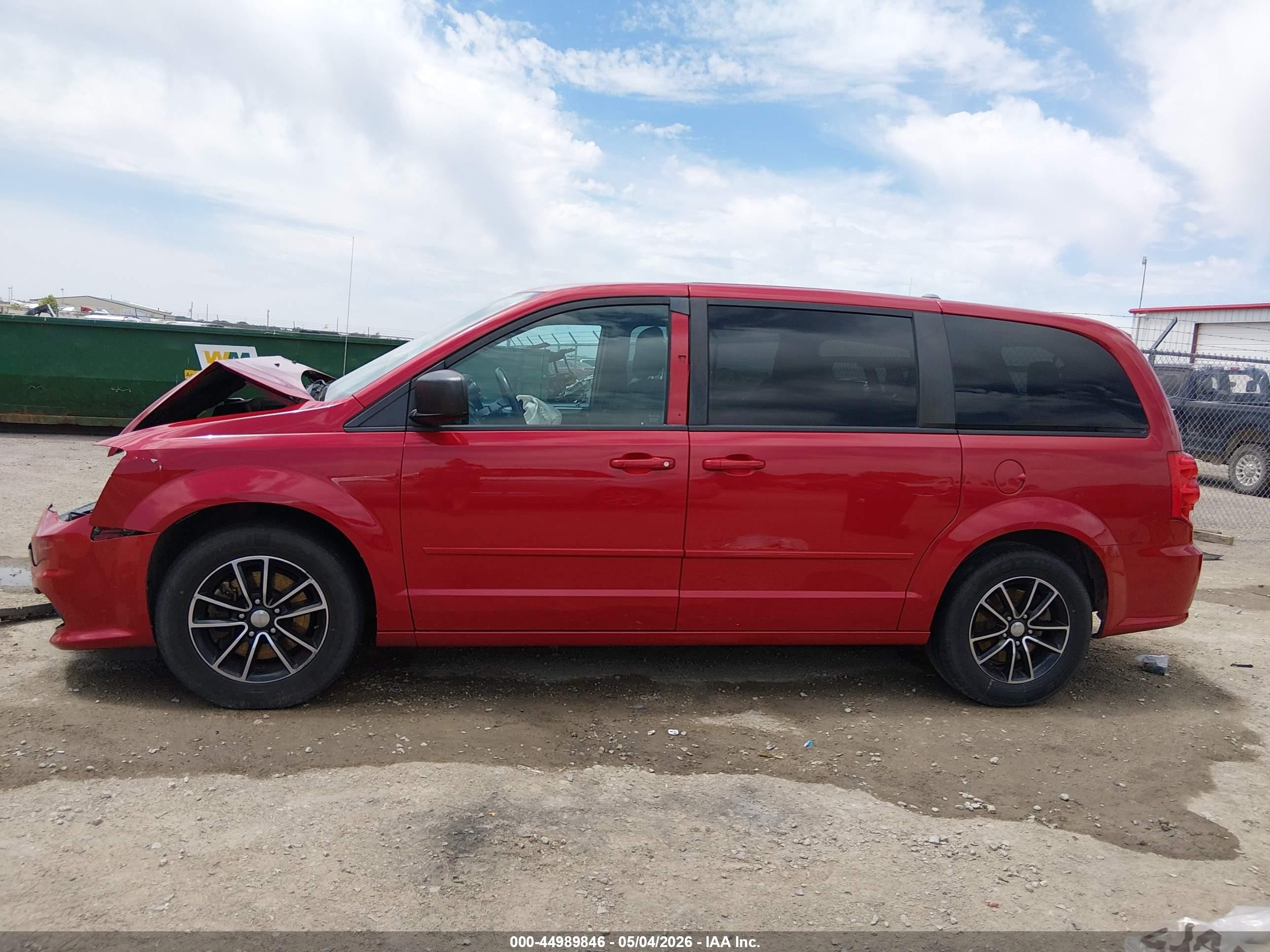 2015 Dodge Grand Caravan Se Red vin: 2C4RDGBG7FR580859