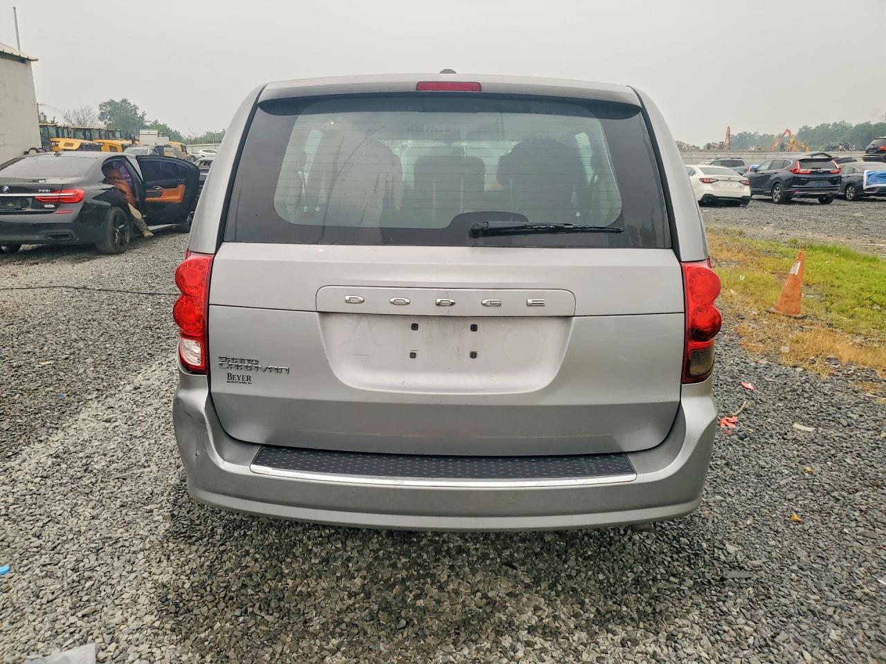 2015 Dodge Grand Caravan Se Gray vin: 2C4RDGBG8FR666830