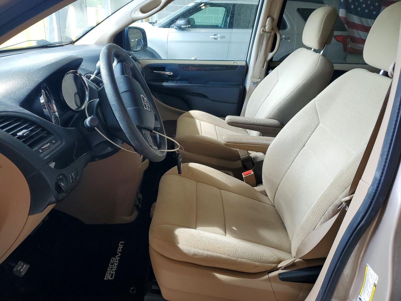 2013 Dodge Grand Caravan Se Желто-коричневый vin: 2C4RDGBG9DR693743