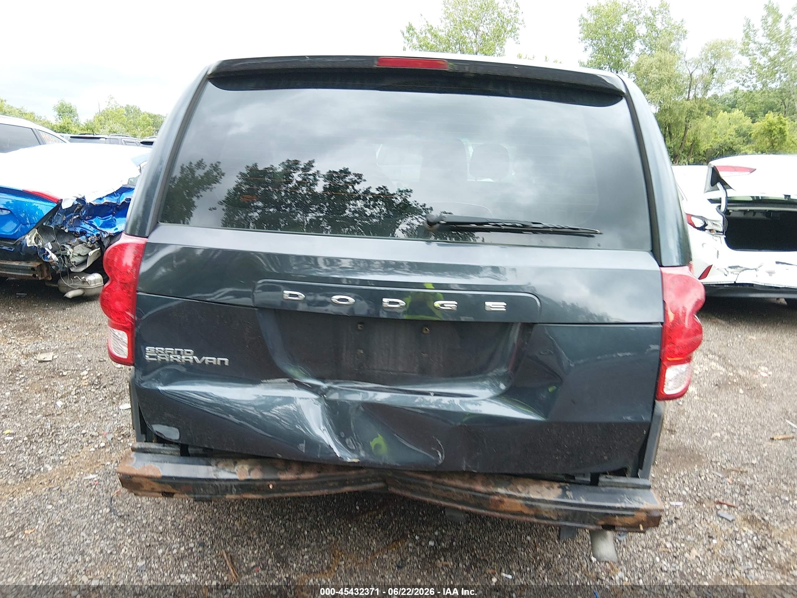 2014 Dodge Grand Caravan American Value Pkg Navy vin: 2C4RDGBG9ER161488