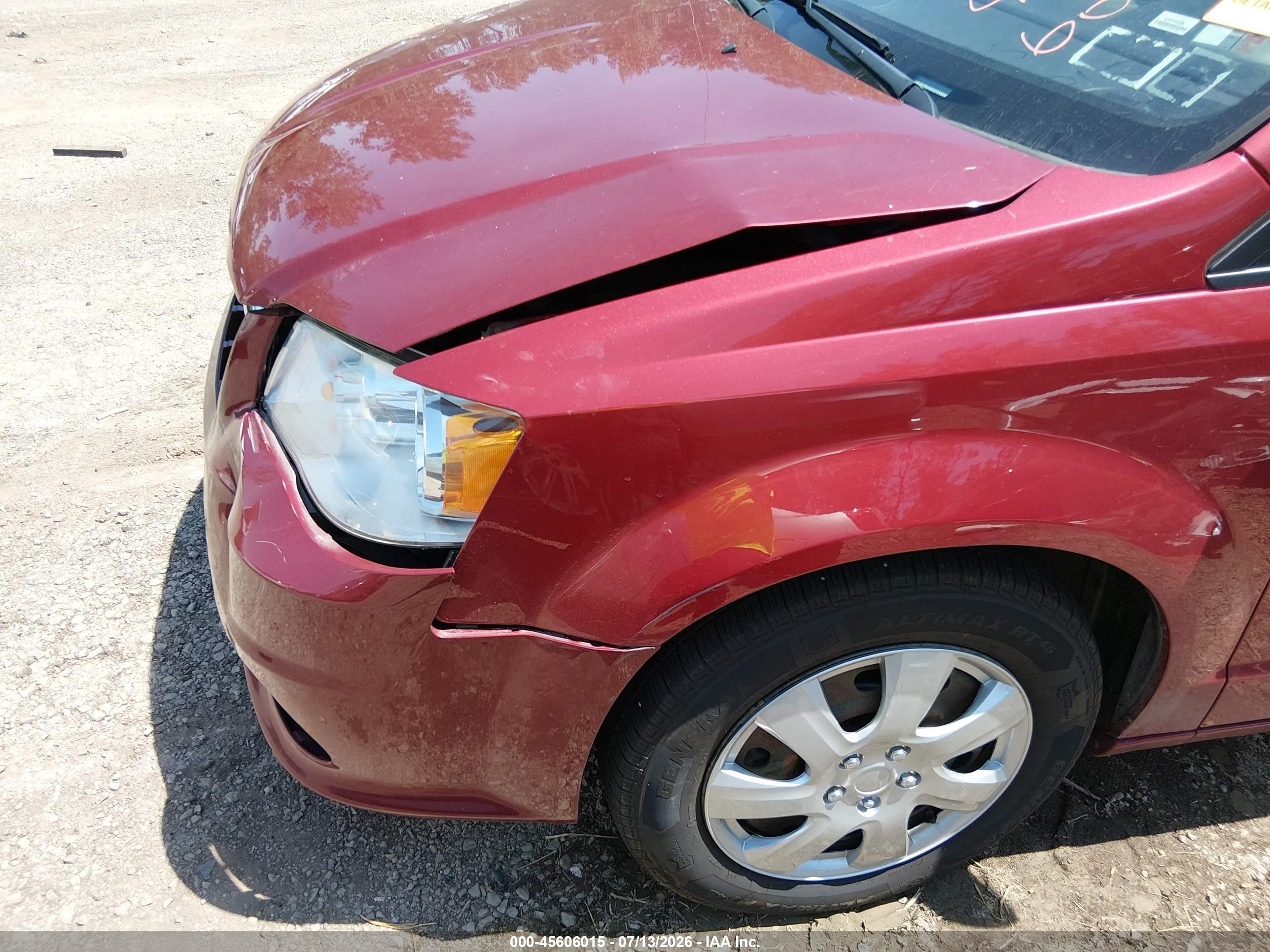 2015 Dodge Grand Caravan Se Красный vin: 2C4RDGBG9FR581107