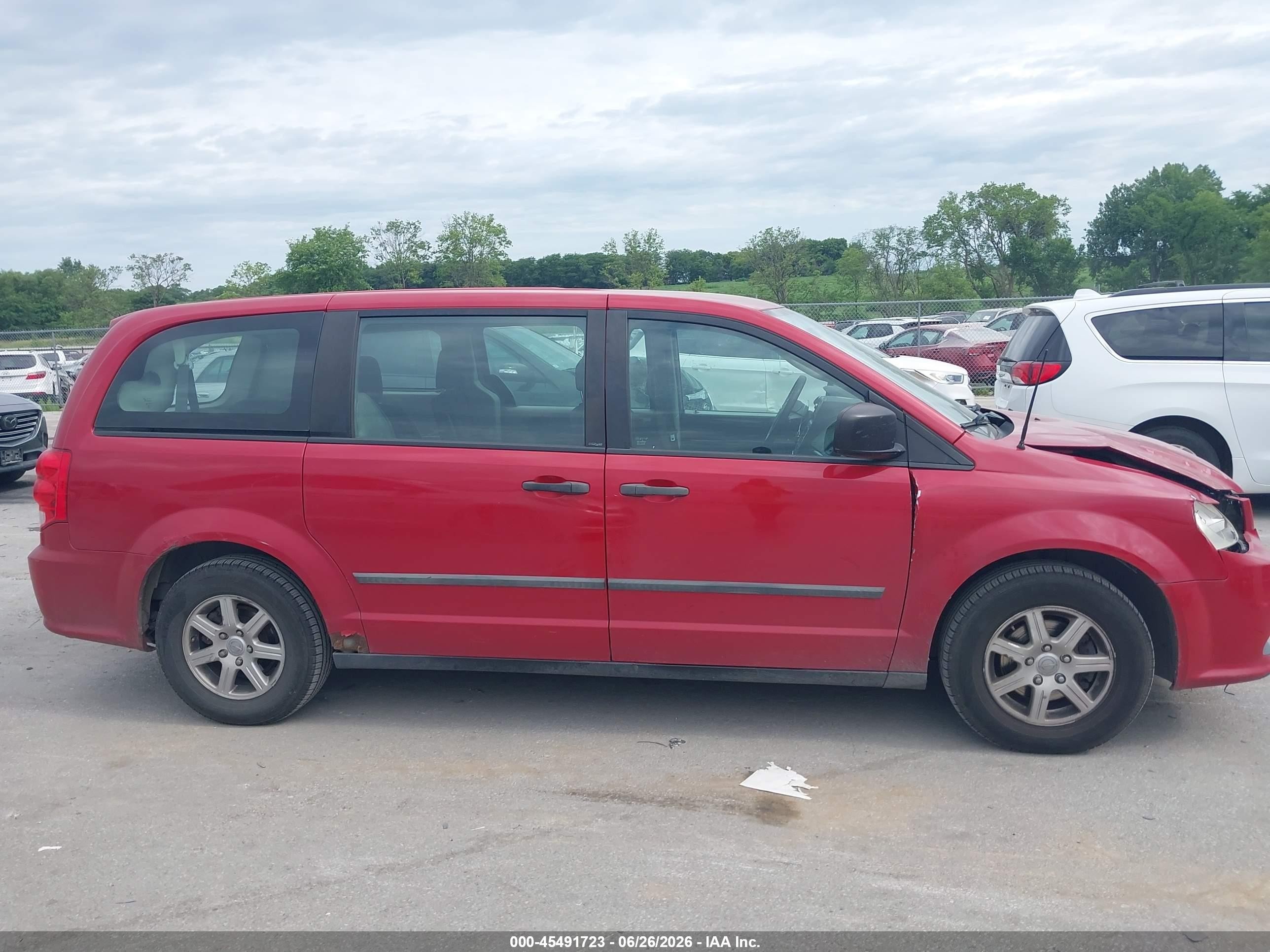 2013 Dodge Grand Caravan American Value Pkg Red vin: 2C4RDGBGXDR543785