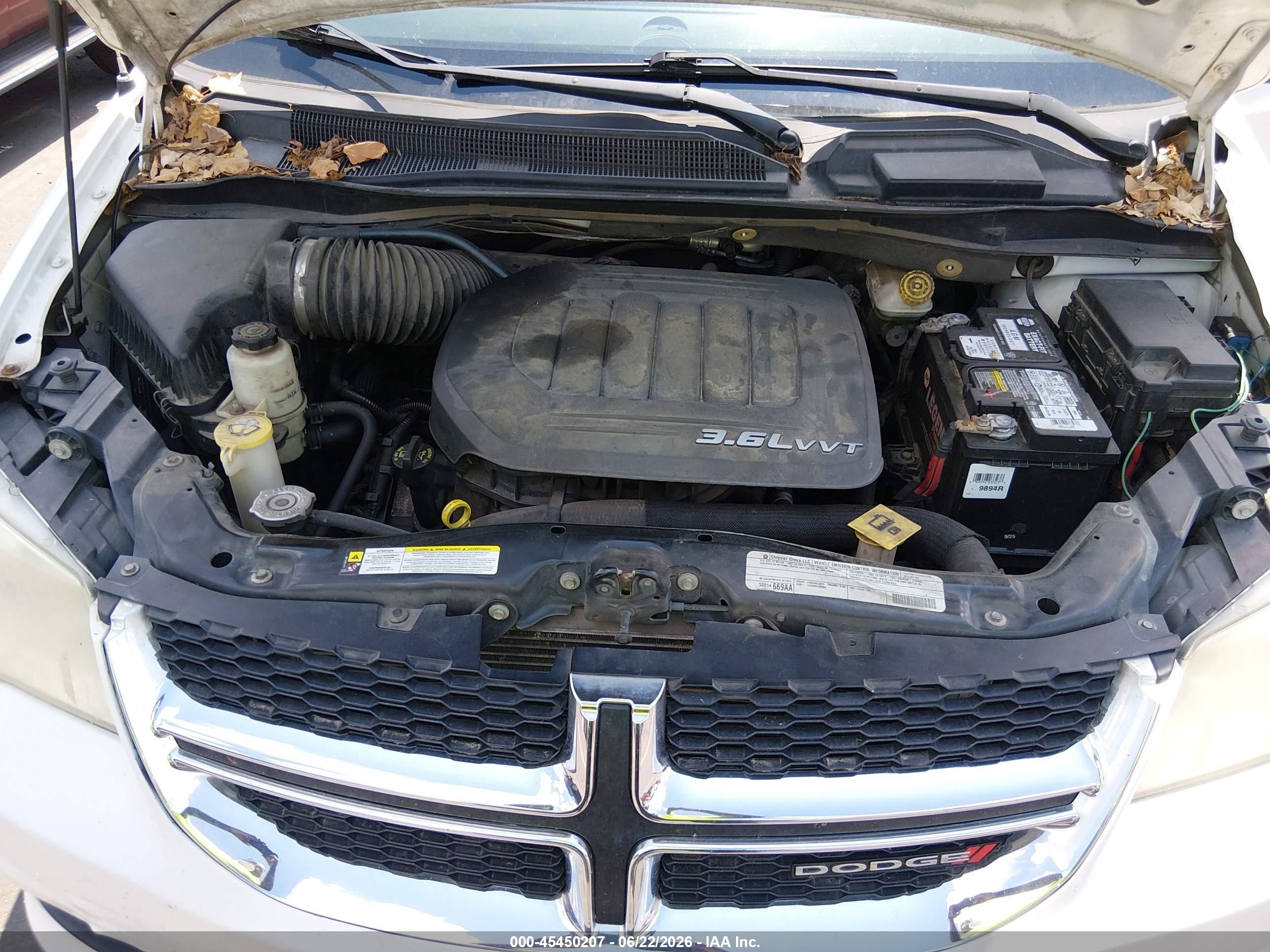2012 Dodge Grand Caravan Sxt White vin: 2C4RDGCG0CR308230