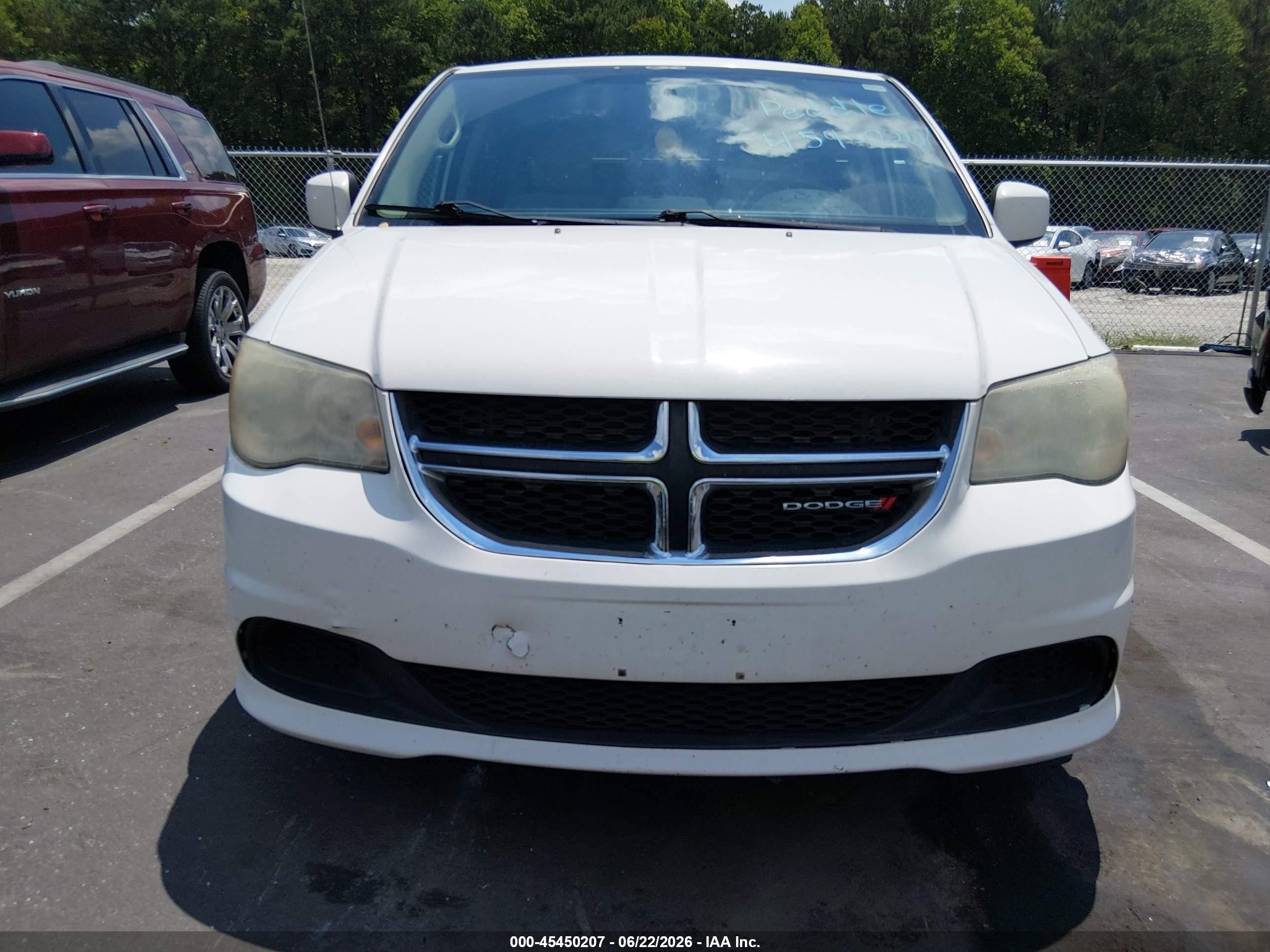 2012 Dodge Grand Caravan Sxt White vin: 2C4RDGCG0CR308230