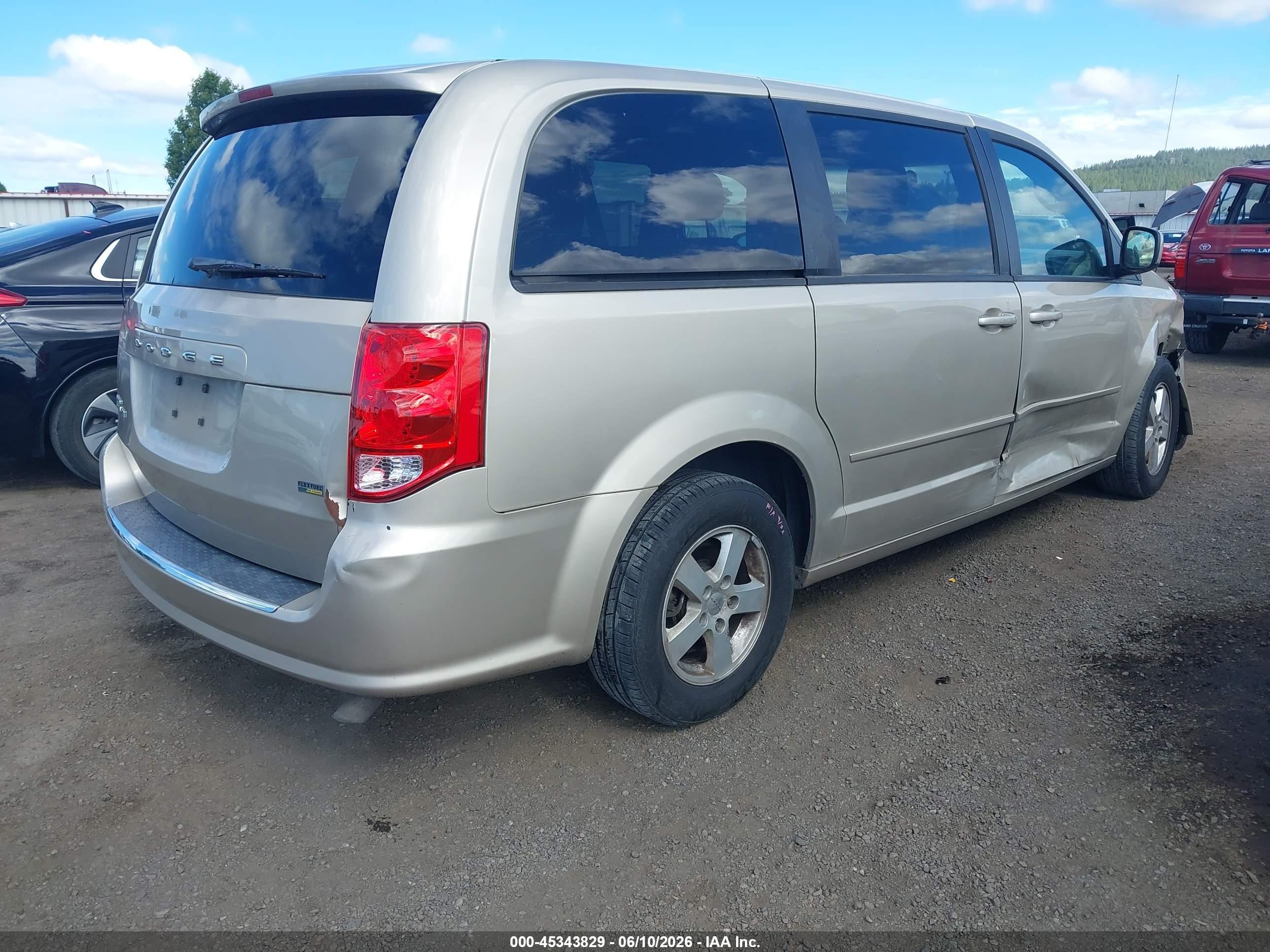 2013 Dodge Grand Caravan Sxt Gold vin: 2C4RDGCG0DR520692