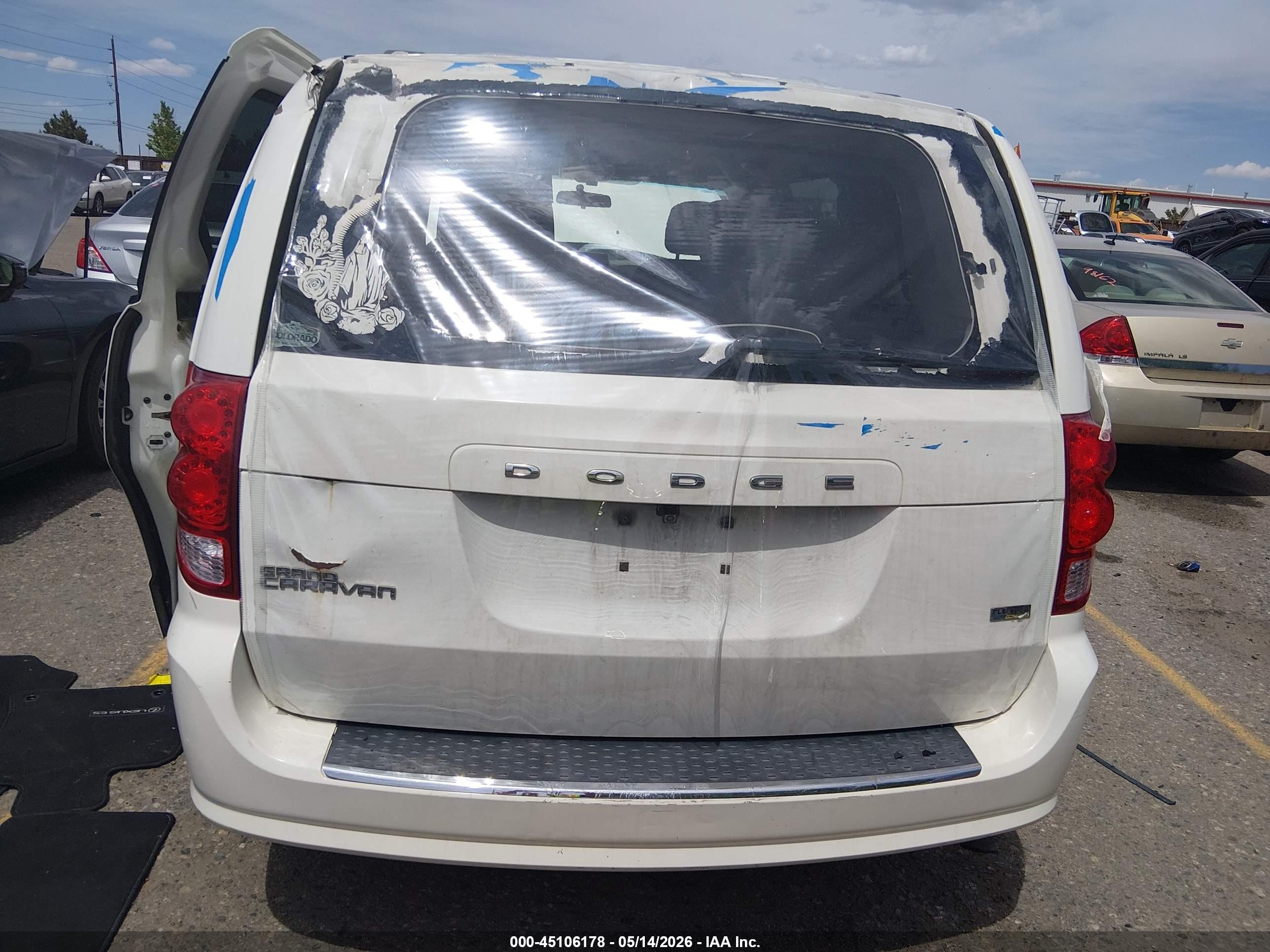 2013 Dodge Grand Caravan Sxt White vin: 2C4RDGCG0DR523382