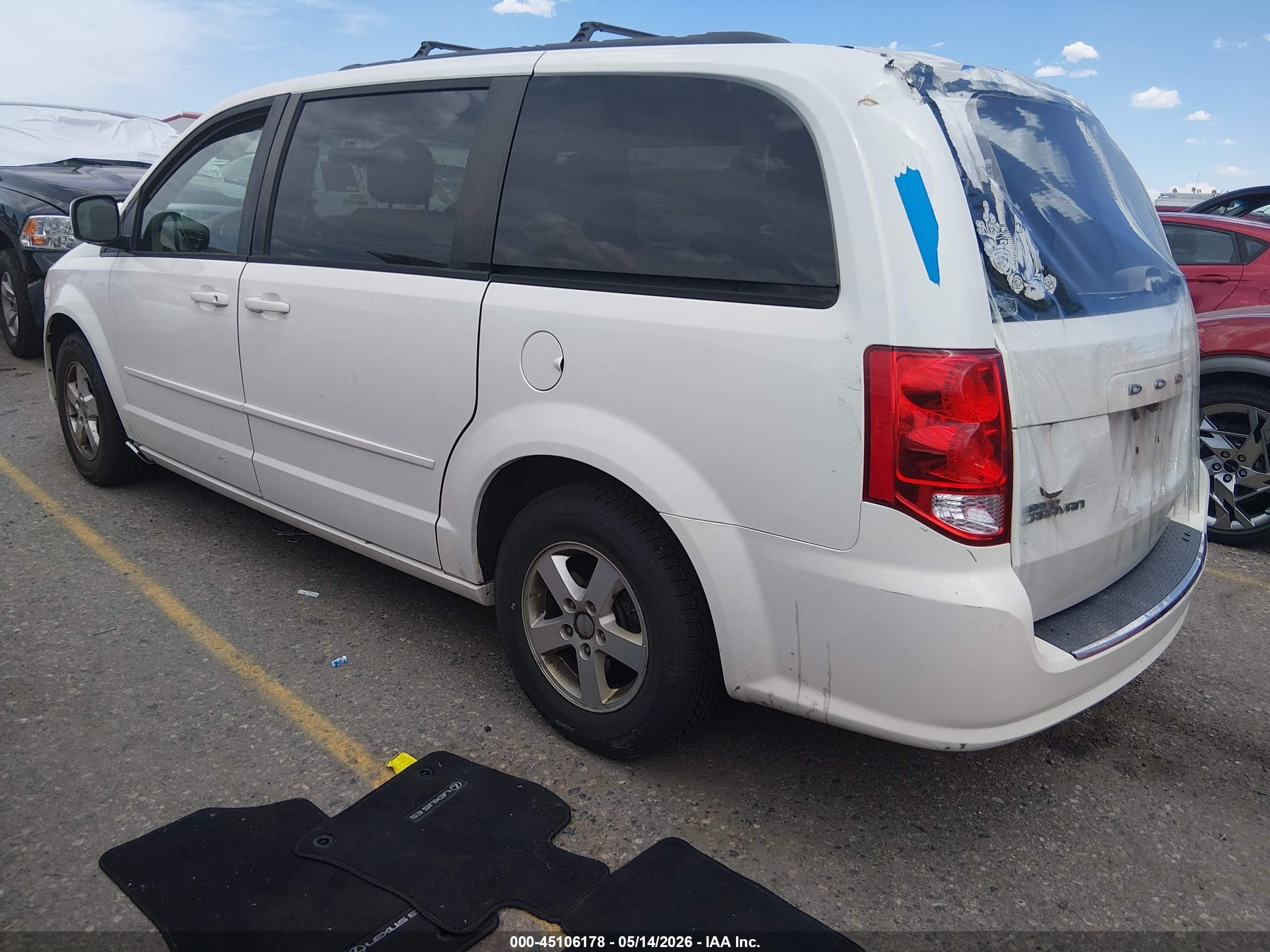 2013 Dodge Grand Caravan Sxt White vin: 2C4RDGCG0DR523382