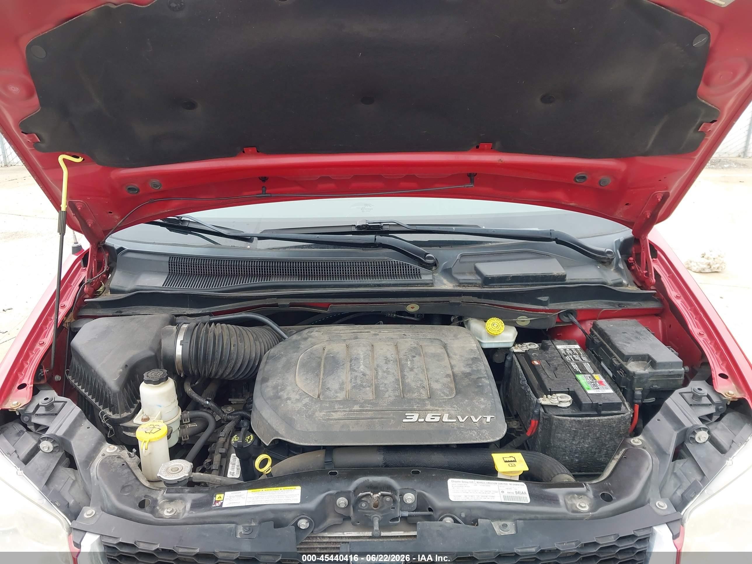 2013 Dodge Grand Caravan Sxt Red vin: 2C4RDGCG0DR543888