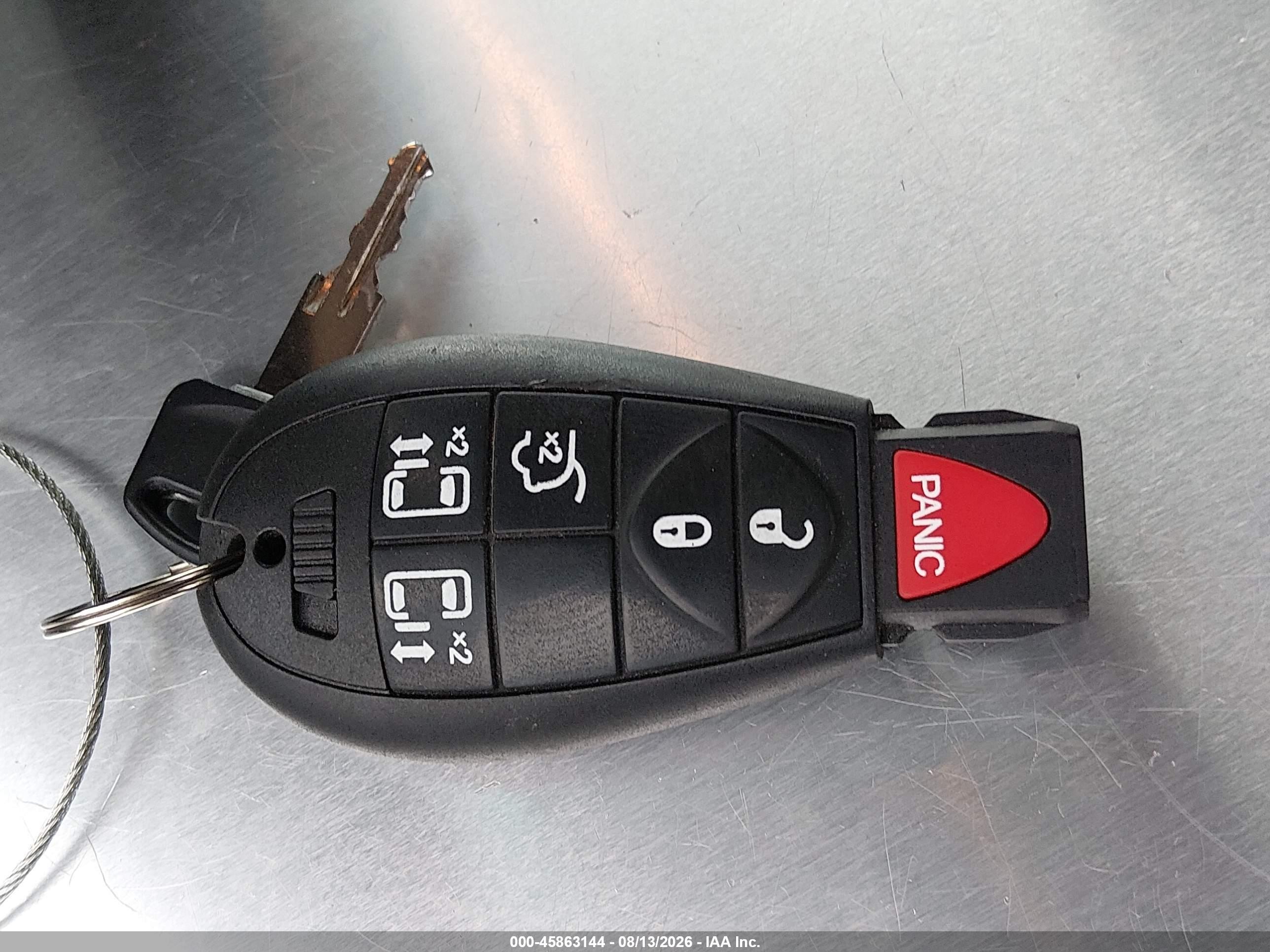 2013 Dodge Grand Caravan Sxt Red vin: 2C4RDGCG0DR770417