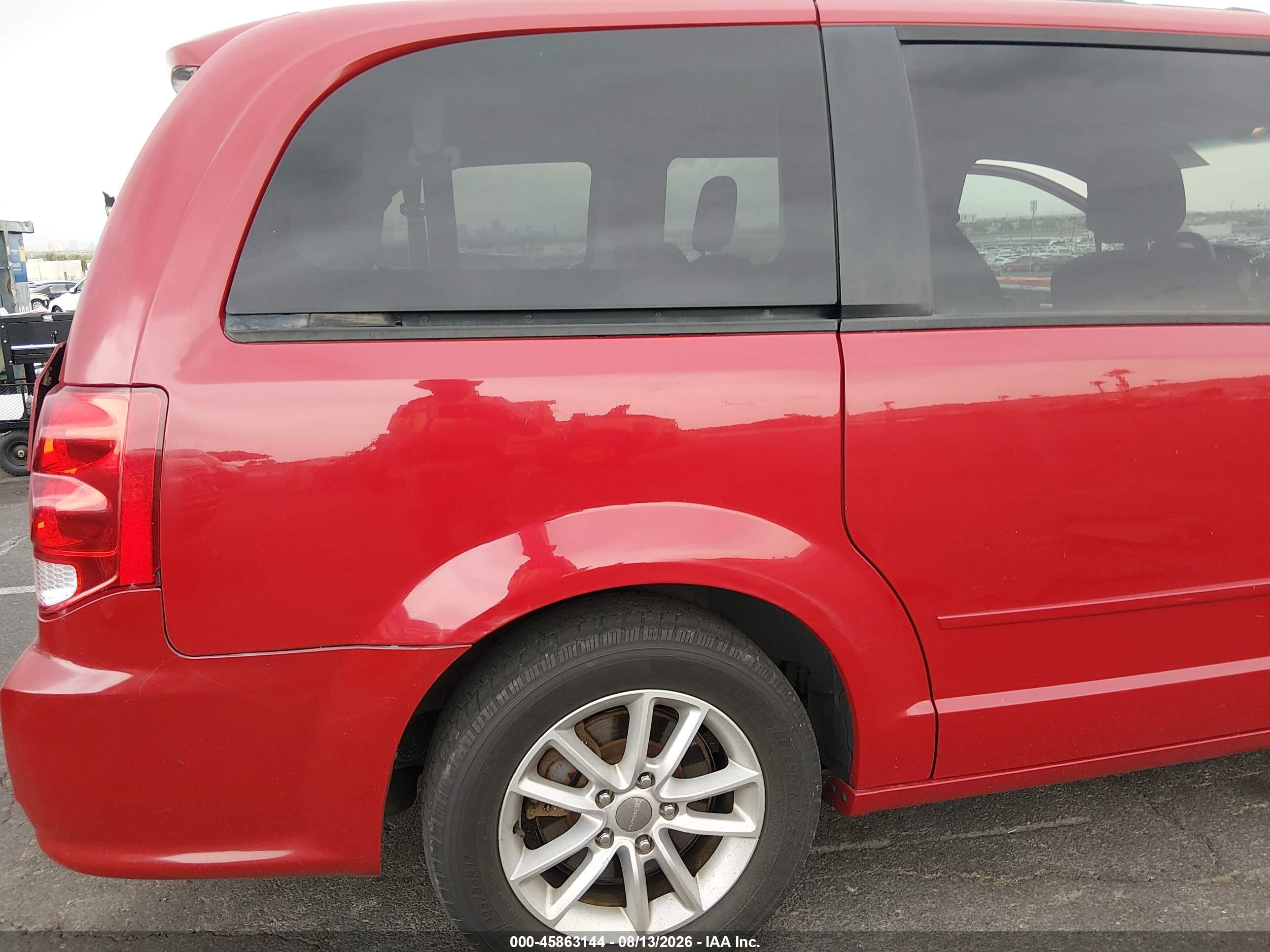 2013 Dodge Grand Caravan Sxt Red vin: 2C4RDGCG0DR770417