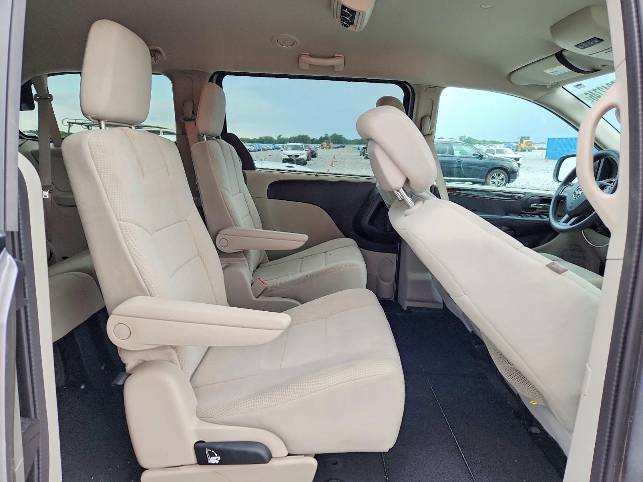 2013 Dodge Grand Caravan Sxt Silver vin: 2C4RDGCG0DR800662