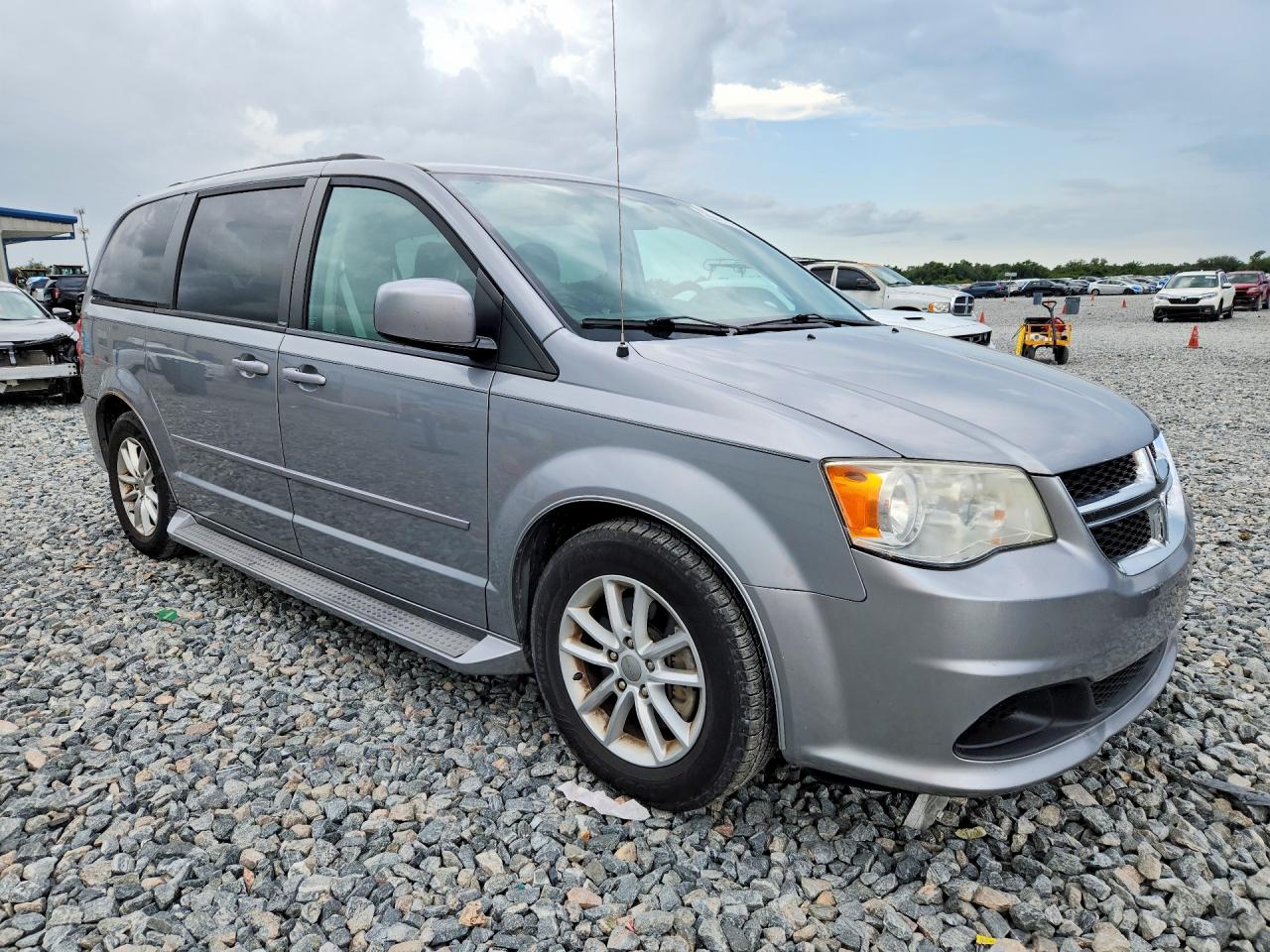 2013 Dodge Grand Caravan Sxt Silver vin: 2C4RDGCG0DR800662