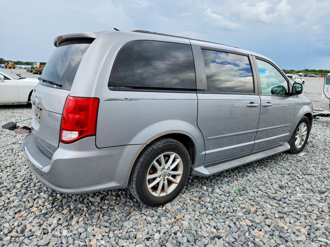 2013 Dodge Grand Caravan Sxt Silver vin: 2C4RDGCG0DR800662