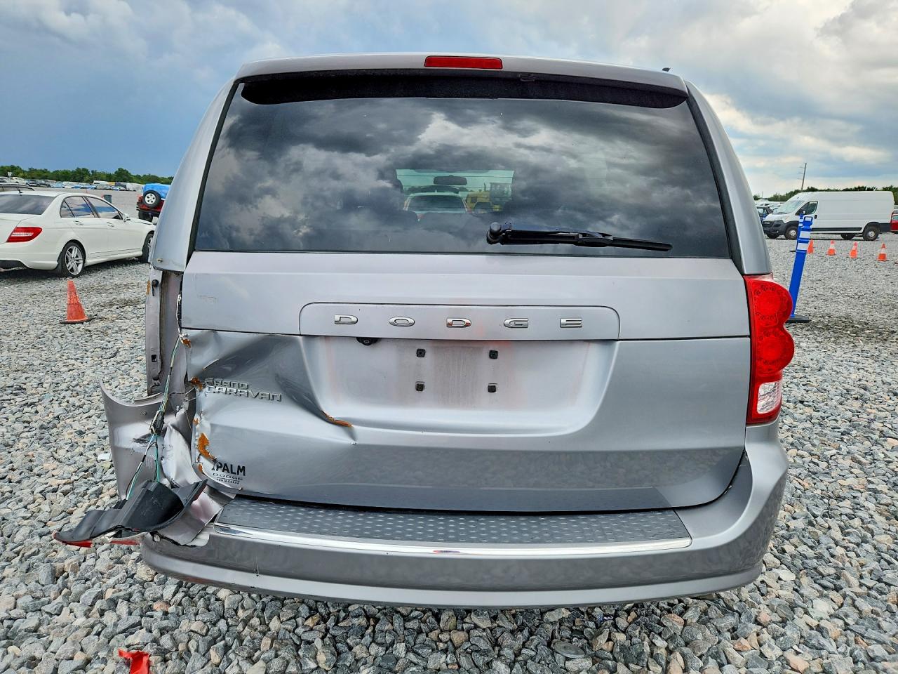 2013 Dodge Grand Caravan Sxt Silver vin: 2C4RDGCG0DR800662