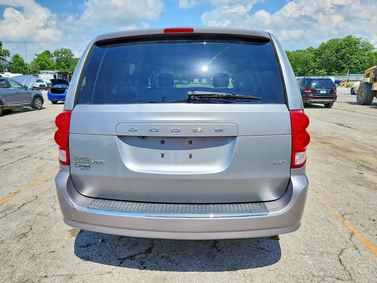 2014 Dodge Grand Caravan Sxt Silver vin: 2C4RDGCG0ER170269