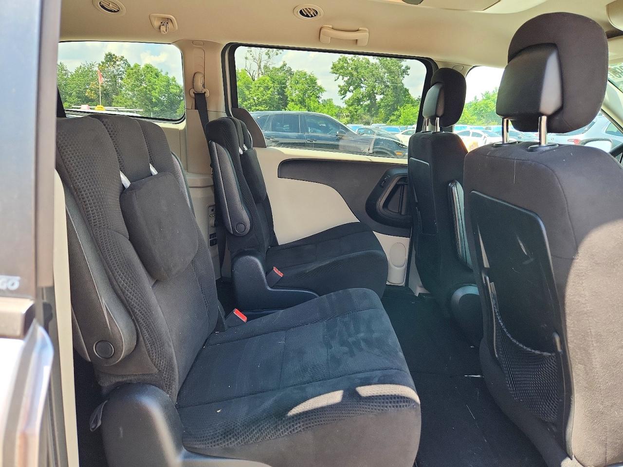 2014 Dodge Grand Caravan Sxt Silver vin: 2C4RDGCG0ER170269