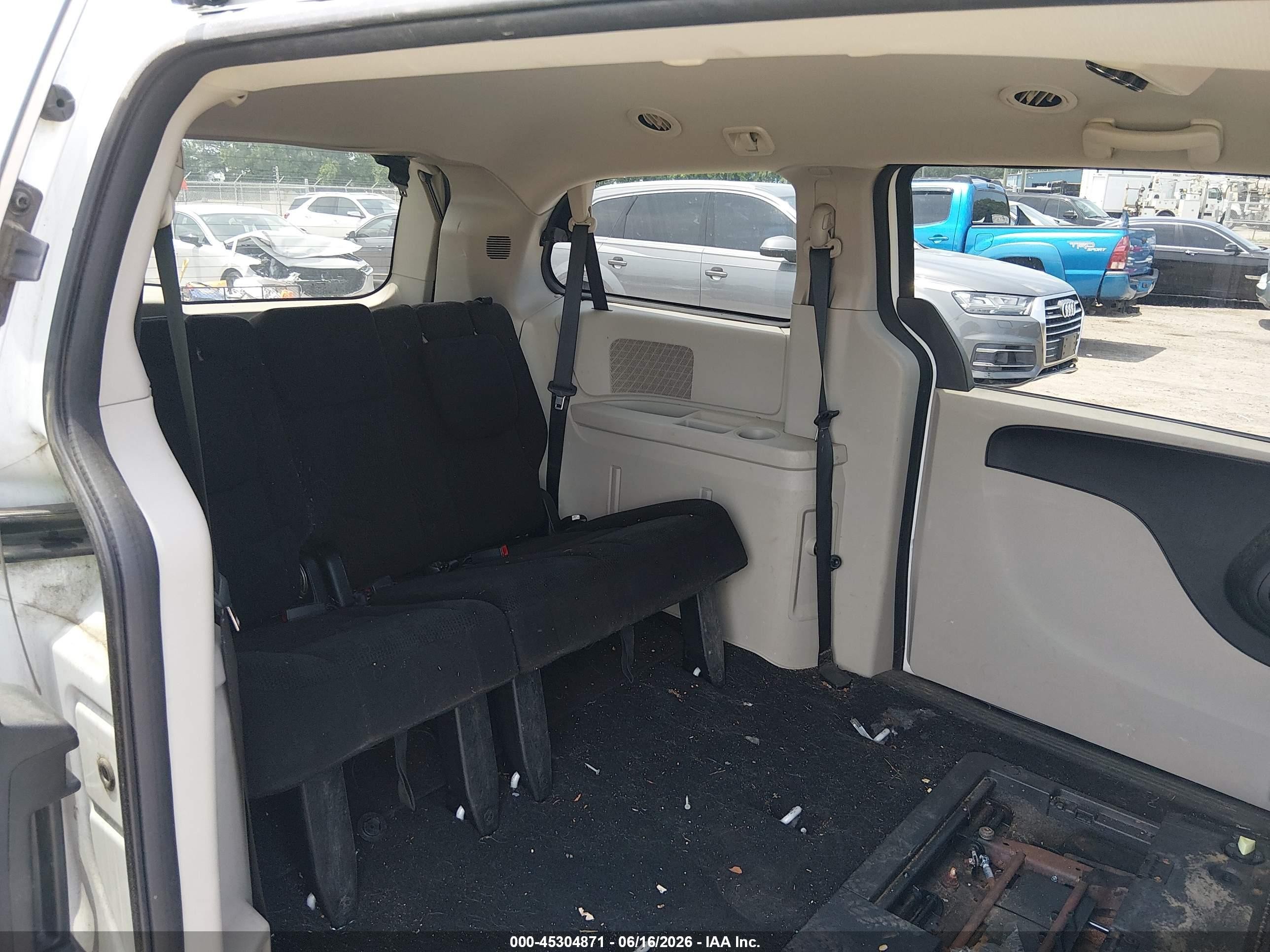 2014 Dodge Grand Caravan Sxt White vin: 2C4RDGCG0ER193776