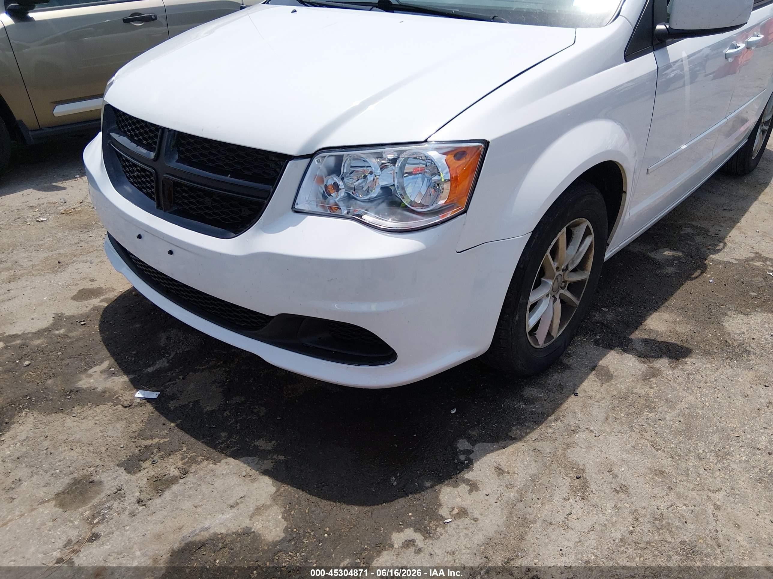 2014 Dodge Grand Caravan Sxt White vin: 2C4RDGCG0ER193776