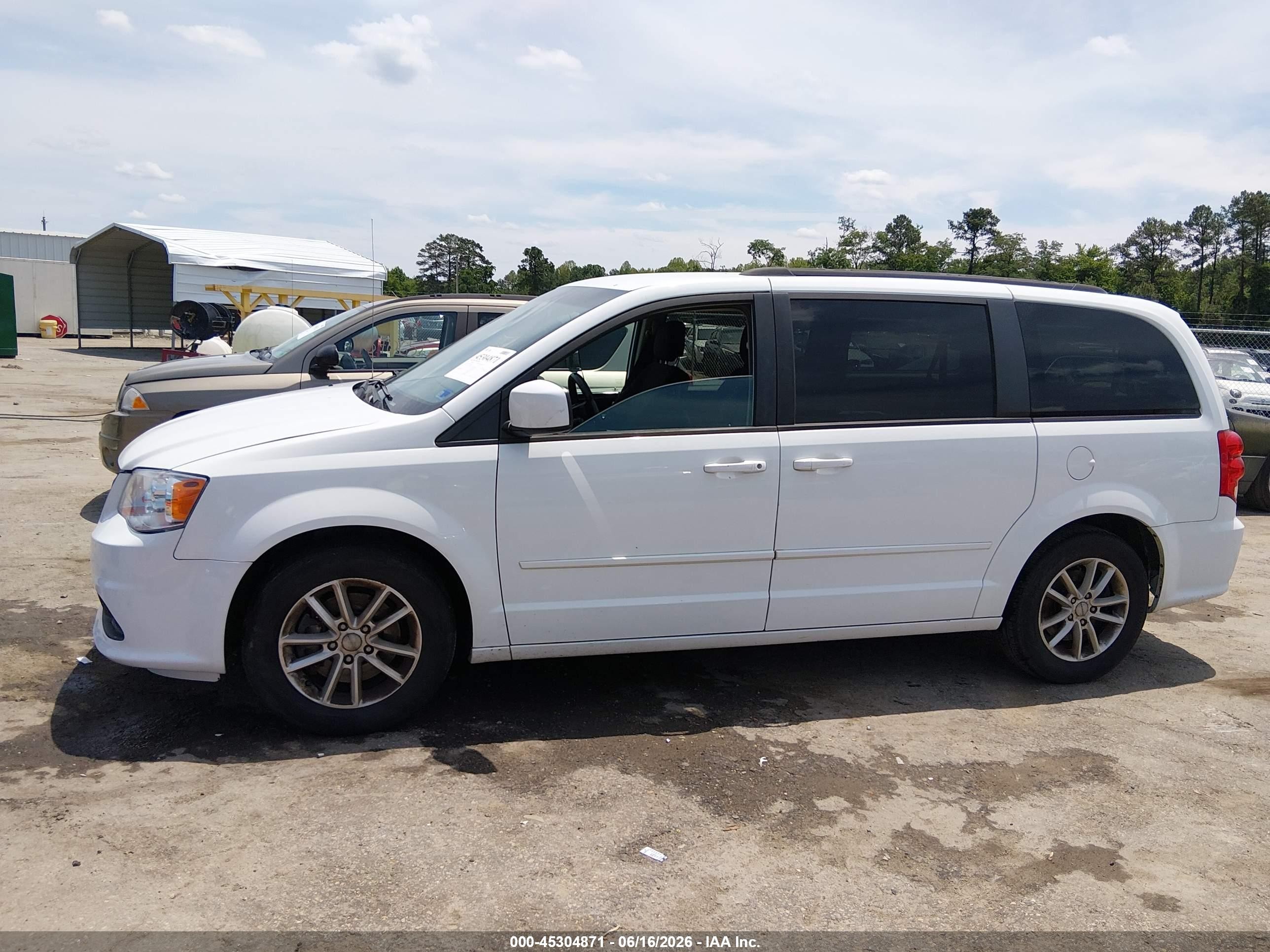 2014 Dodge Grand Caravan Sxt White vin: 2C4RDGCG0ER193776