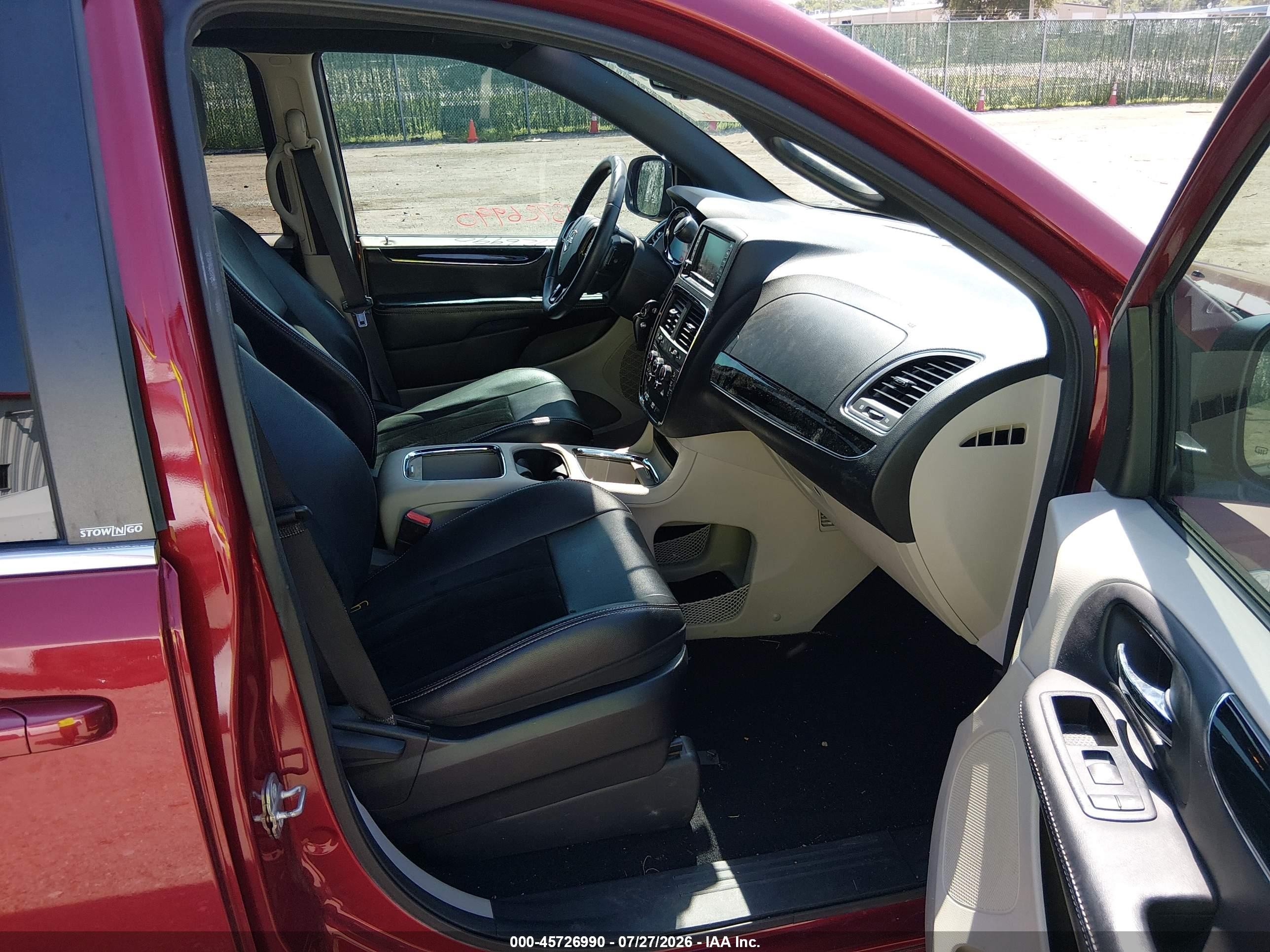 2014 Dodge Grand Caravan Sxt 30th Anniversary Red vin: 2C4RDGCG0ER223441