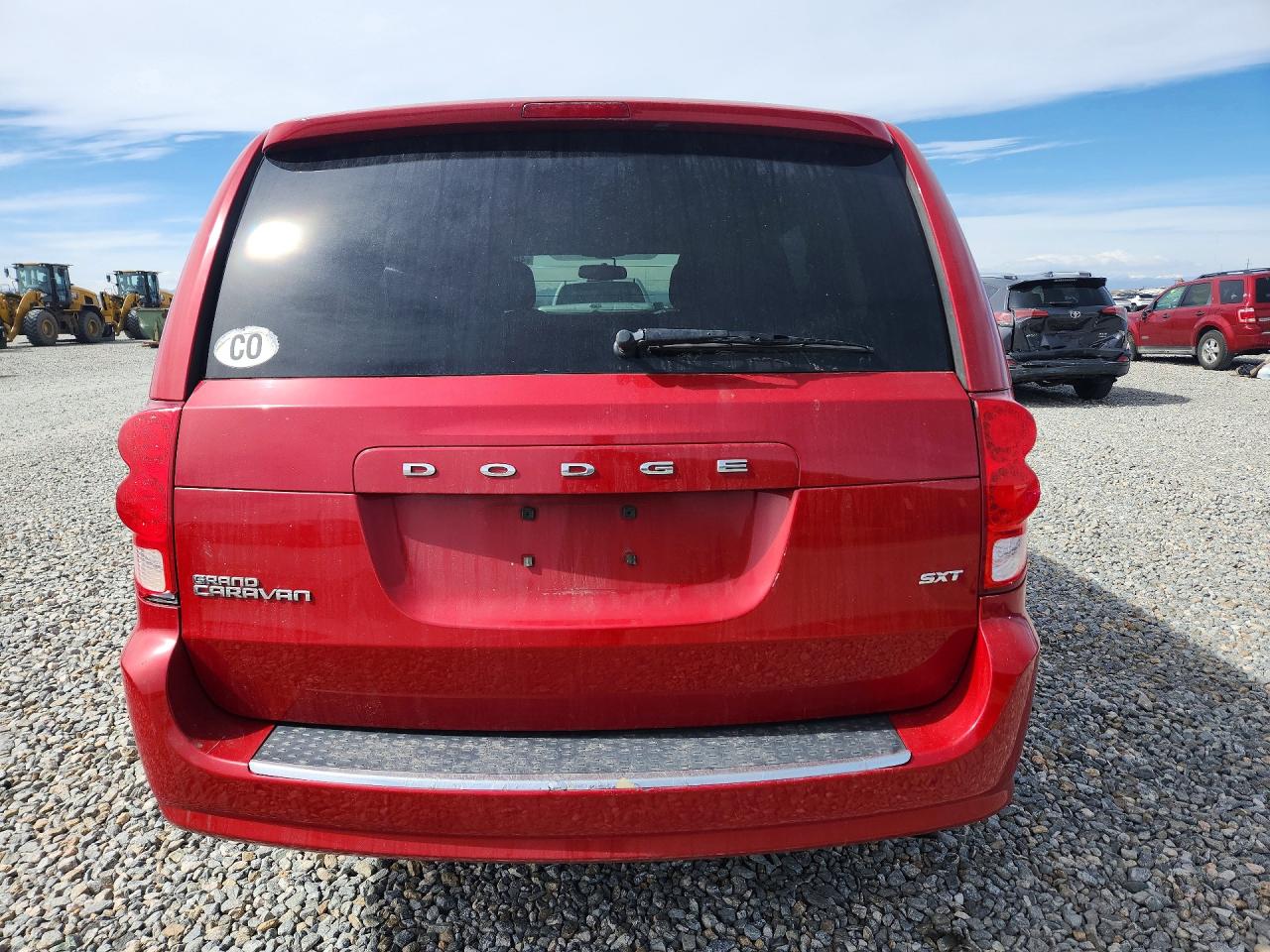 2014 Dodge Grand Caravan Sxt Red vin: 2C4RDGCG0ER239803