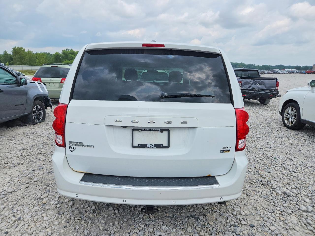 2014 Dodge Grand Caravan Sxt White vin: 2C4RDGCG0ER244077
