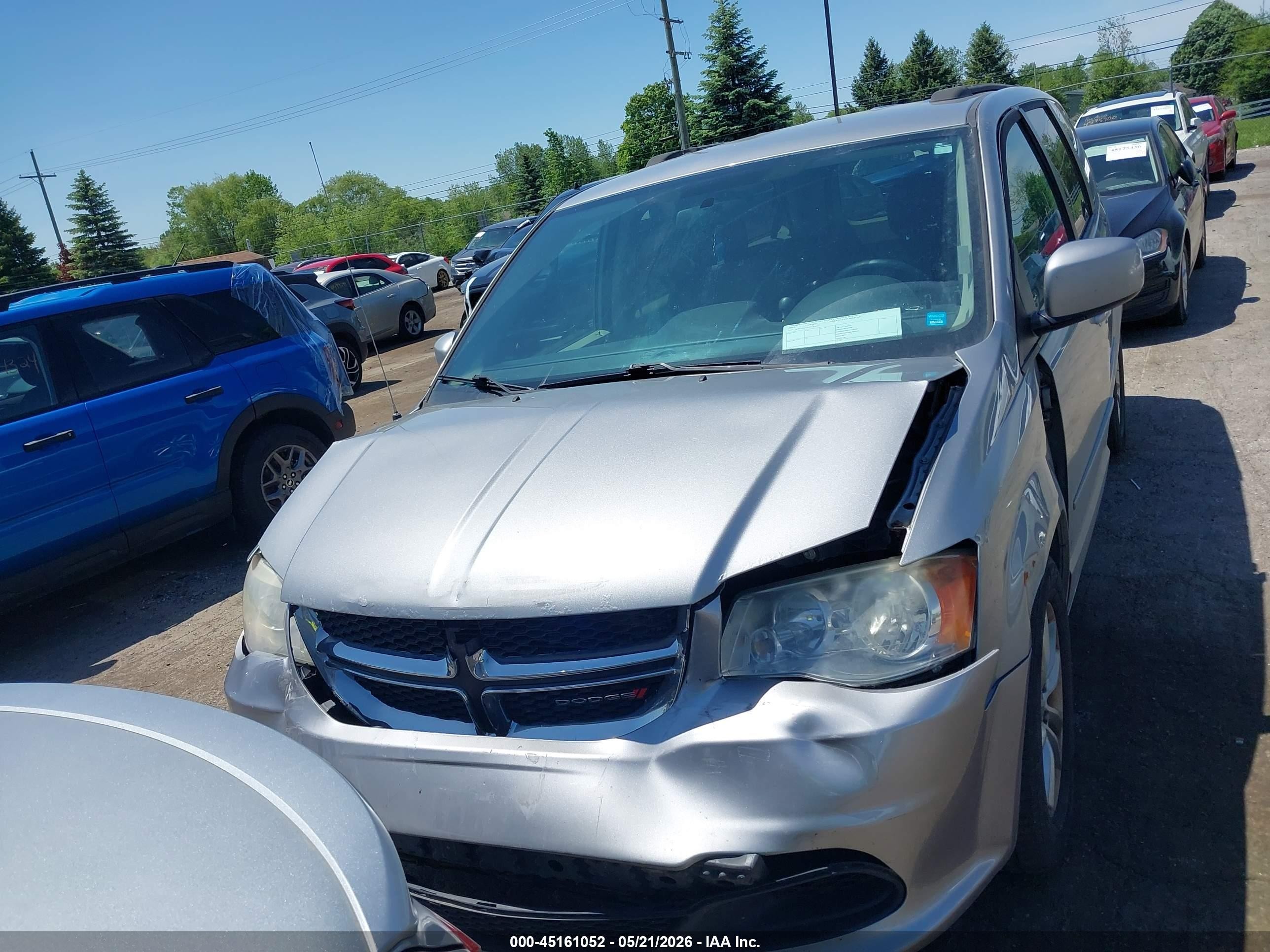2014 Dodge Grand Caravan Sxt Silver vin: 2C4RDGCG0ER264992