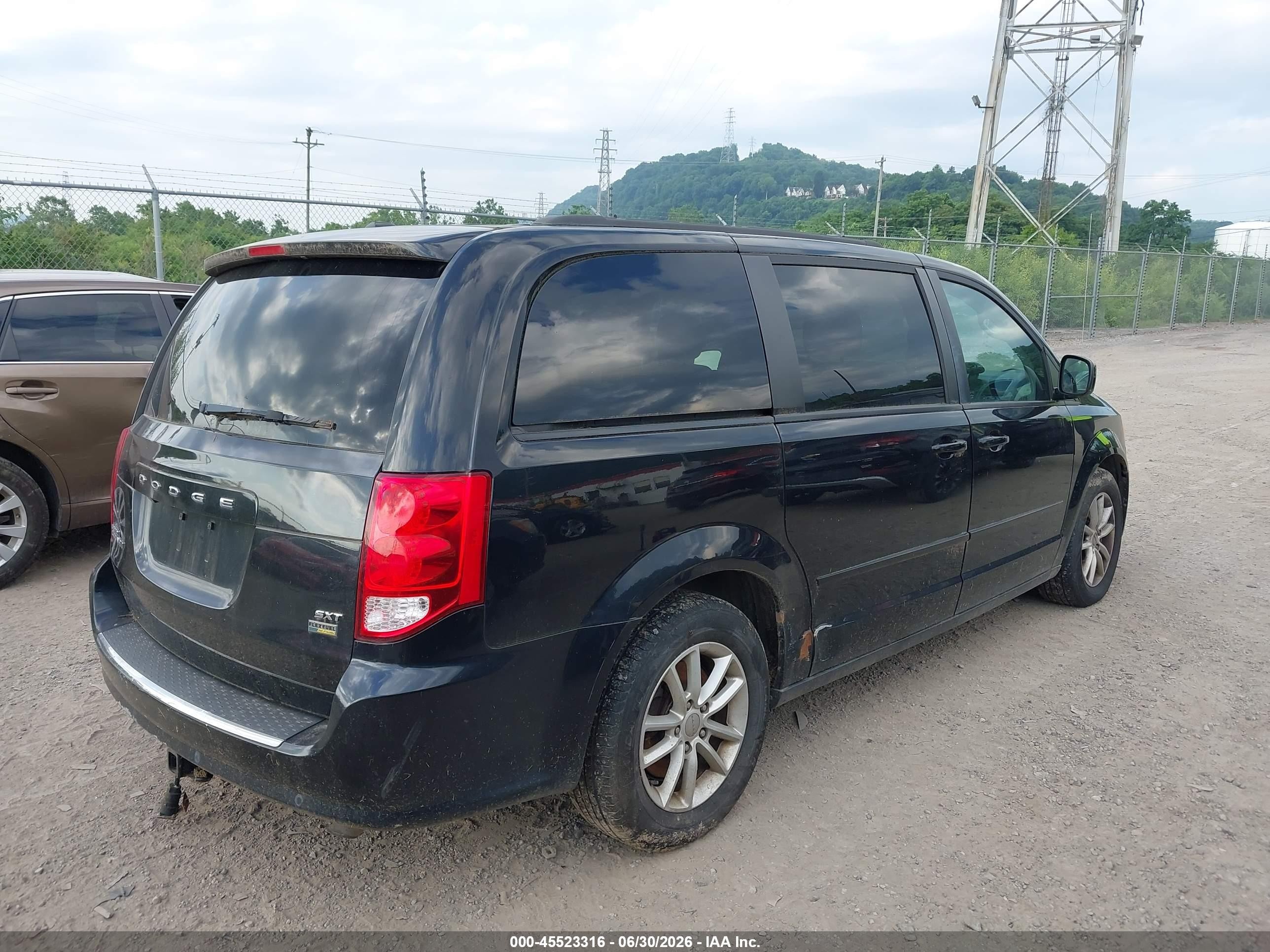 2014 Dodge Grand Caravan Sxt Black vin: 2C4RDGCG0ER265043