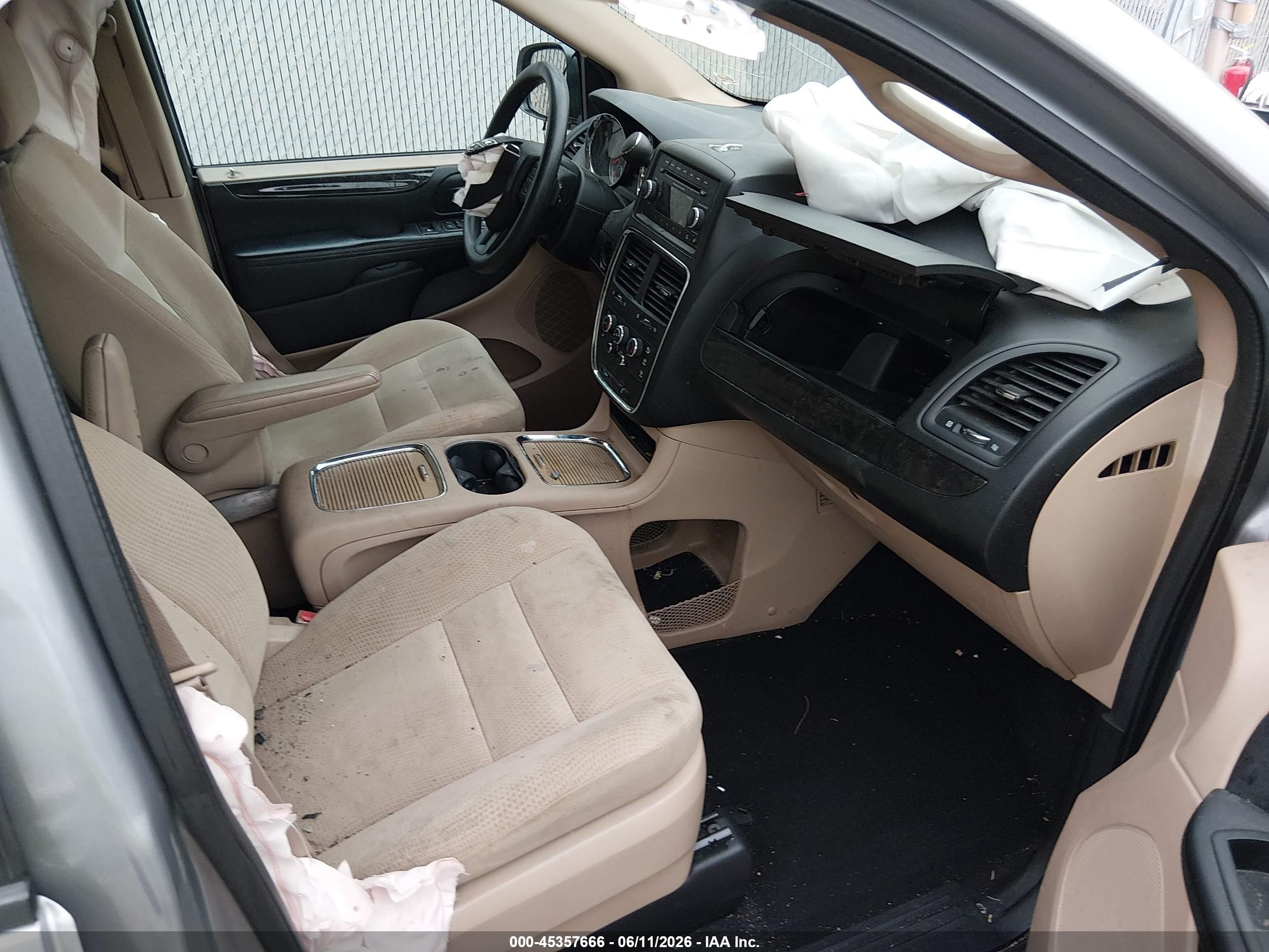 2014 Dodge Grand Caravan Sxt Silver vin: 2C4RDGCG0ER333728