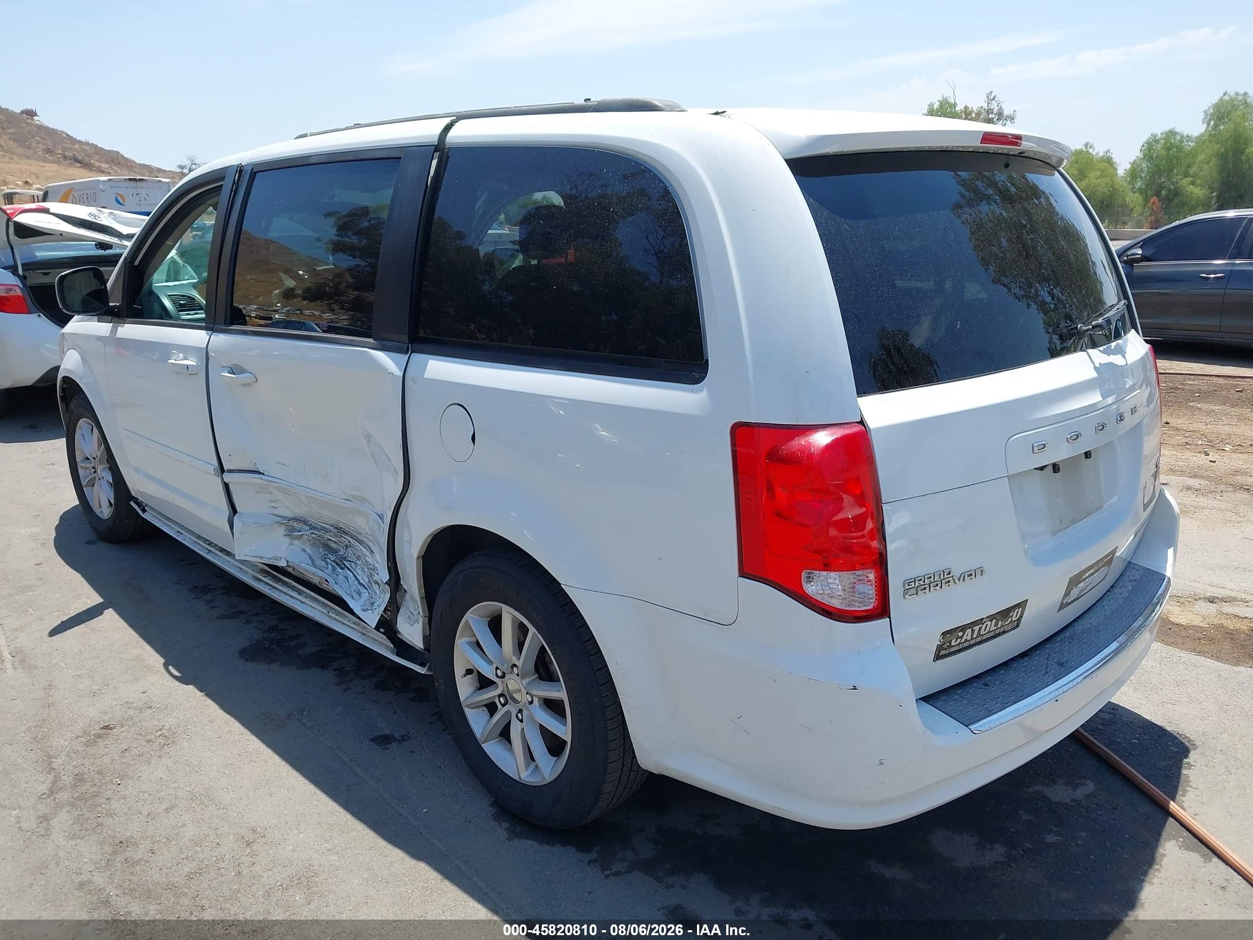 2014 Dodge Grand Caravan Sxt White vin: 2C4RDGCG0ER401851